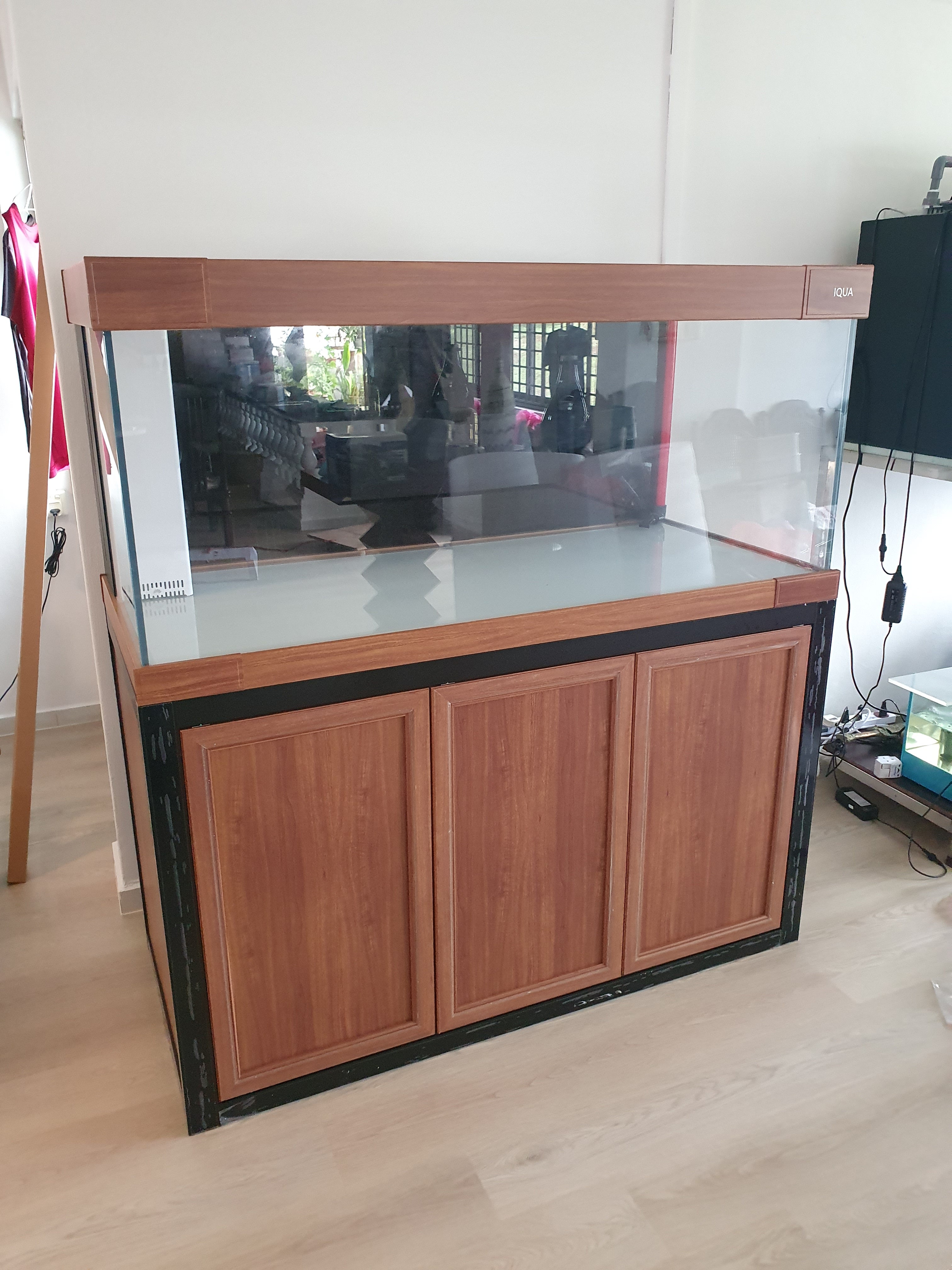 IAQUA 100 Gallon Crystal Clear Glass Aquarium Tank with Sump & Aluminum Cabinet - Premium Saltwater & Freshwater Fish Tank for Home, Office & Commercial Use