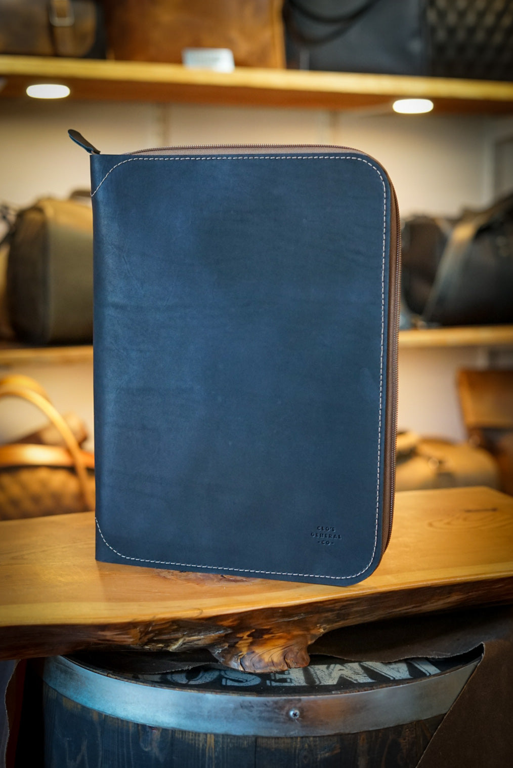 Premium Two-Tone Padfolio - Frontier Evergreen & Flat Black Leather Portfolio for Business Professionals | Perfect for Meetings, Presentations, and Office Organization