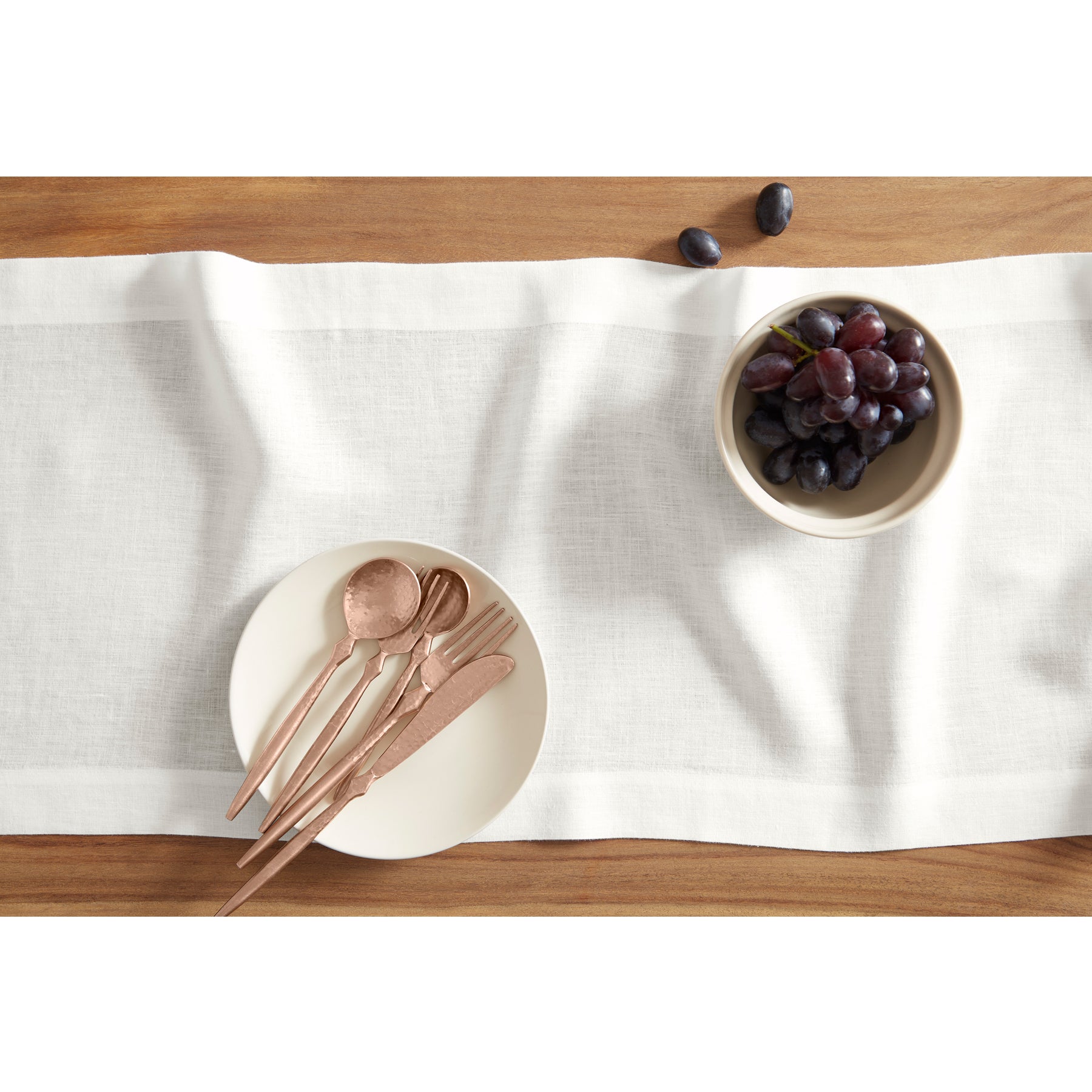 Sonoma Table Runner - 16 Inch Wide Cotton Linen Blend for Dining Room Decor, Farmhouse Style Table Setting