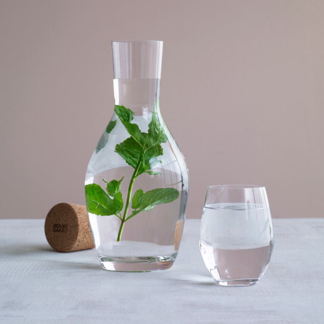 Premium Cabernet Water Carafe - Elegant Glass Pitcher for Wine & Water - Perfect for Dining, Entertaining & Home Decor