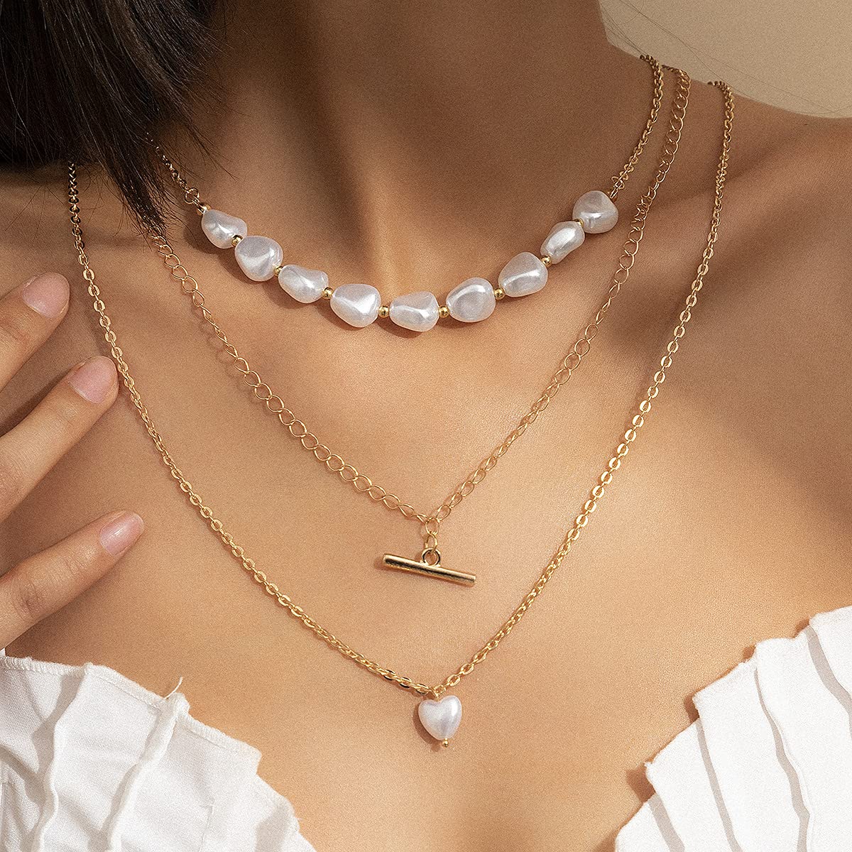 Vintage Layered Pearl Charm Pendant Choker Necklace - Gold Bar Necklace with Love-Shaped Pearl for Women & Girls | Perfect Gift for Anniversary, Valentine's Day & Special Occasions