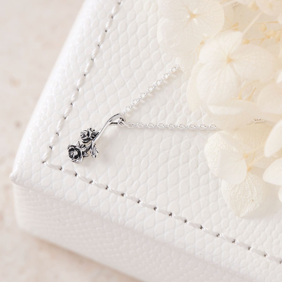 Fallen Roses Necklace - Elegant Rose Flower Pendant Jewelry for Women | Perfect Gift for Valentine's Day, Anniversary & Special Occasions