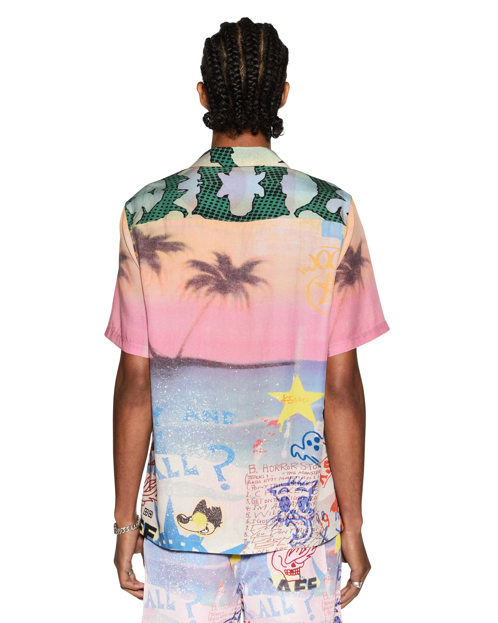 VANDALS RESORT Short Sleeve Shirt for Men & Women - Stylish Multi-Color Casual Summer Tee - Perfect for Beach, Vacation, and Outdoor Activities