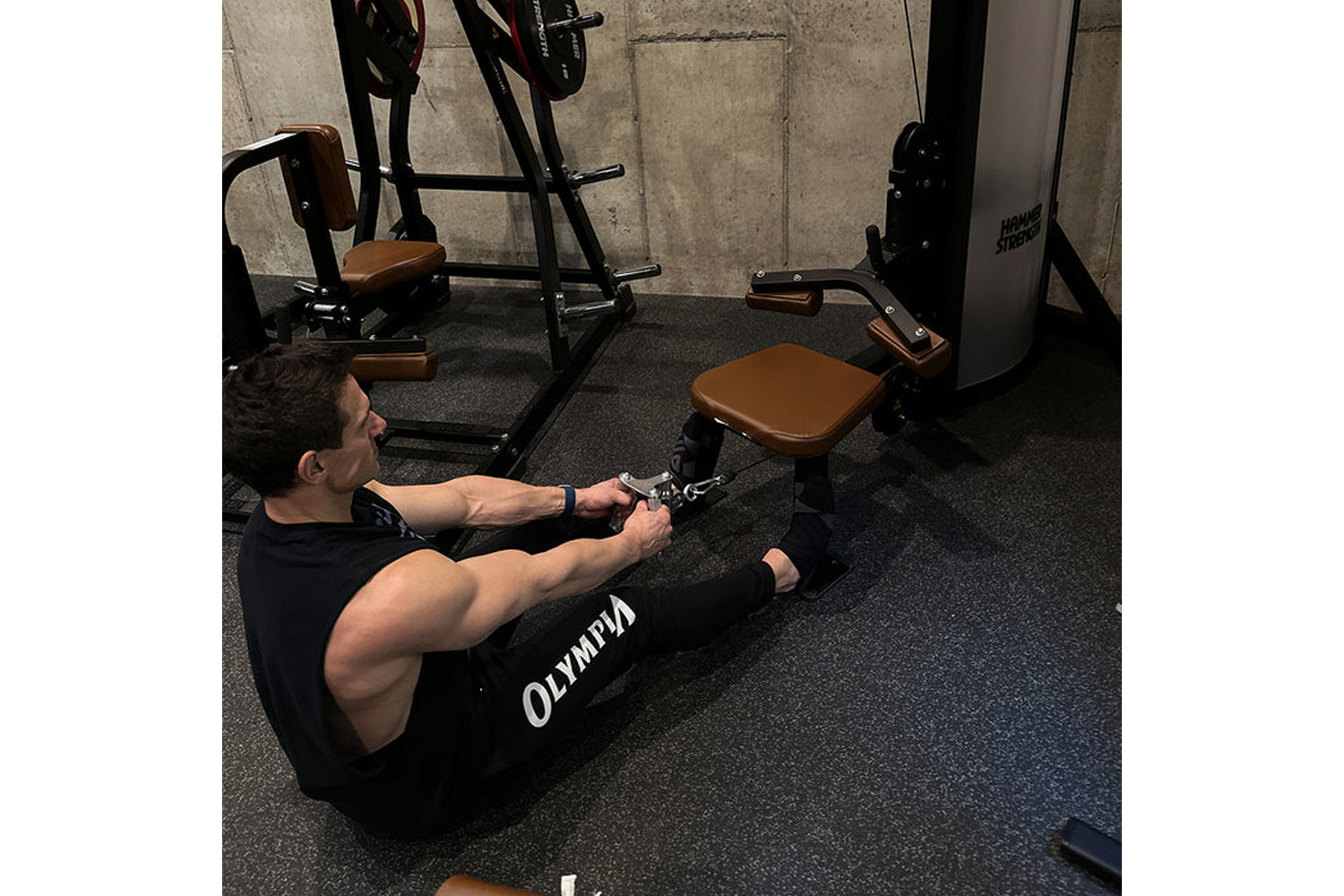 Hammer Strength HD Elite Dual Pulldown Row Machine - Commercial Gym Equipment for Back & Arm Workouts - Perfect for Home & Professional Training Studios