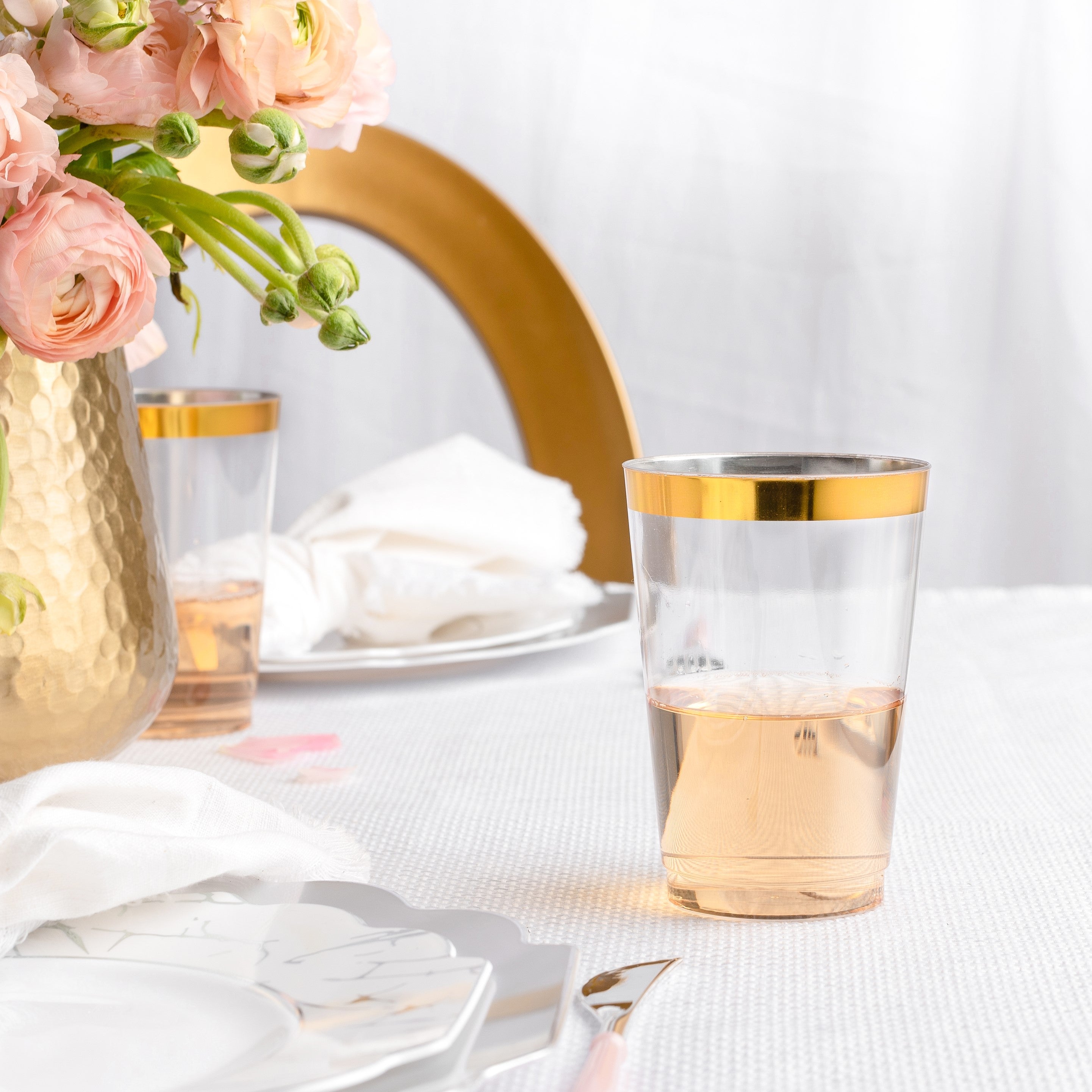 Premium Gold & White Plastic Party Bundle - Elegant Disposable Tableware for Birthdays, Weddings & Events - Eco-Friendly & Stylish Party Supplies for Any Celebration
