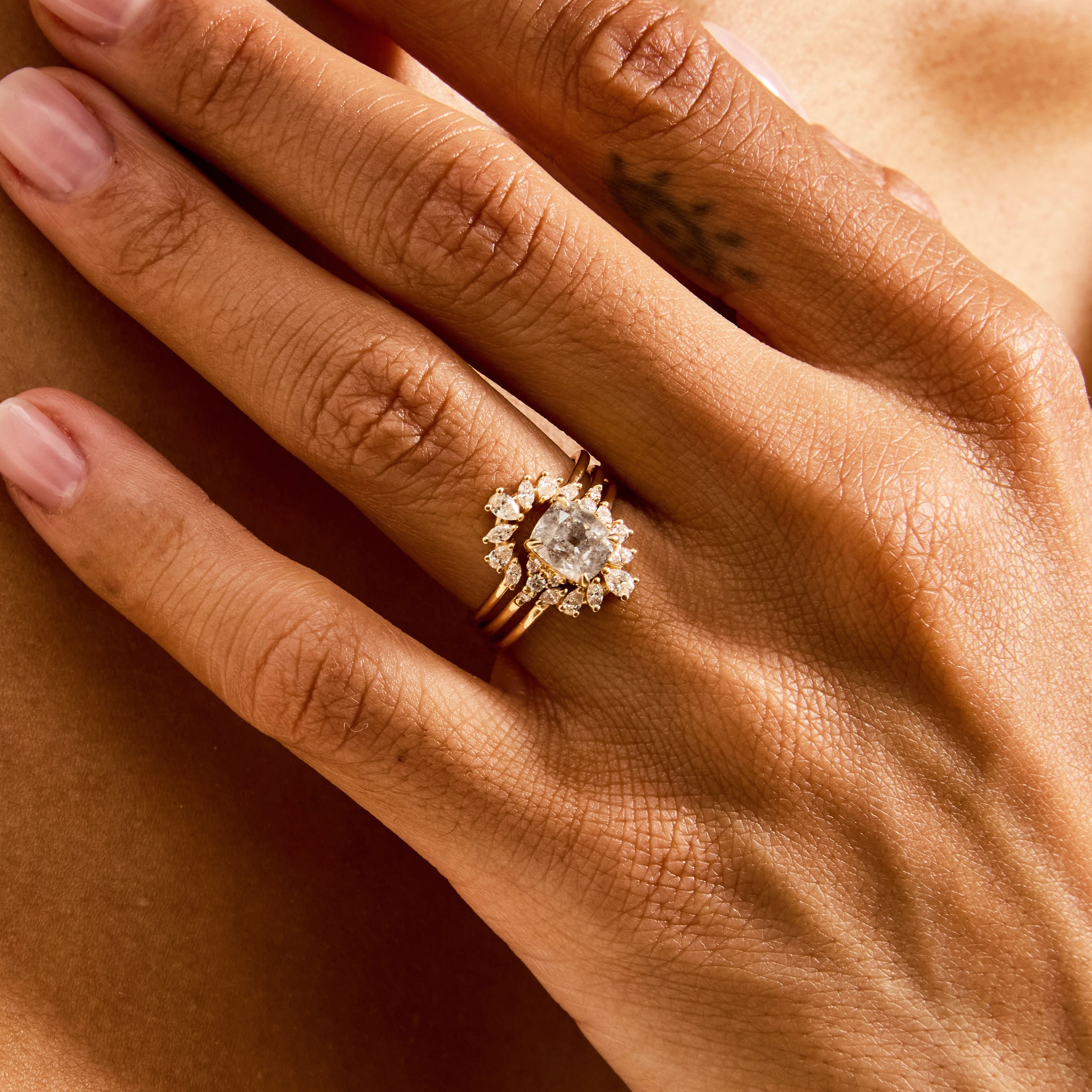 Lakeside Kiss Unique 14K Yellow Gold Ring with Antique Cut Salt & Pepper Diamond & Brilliant Diamonds – Perfect for Engagement, Anniversary & Special Occasions