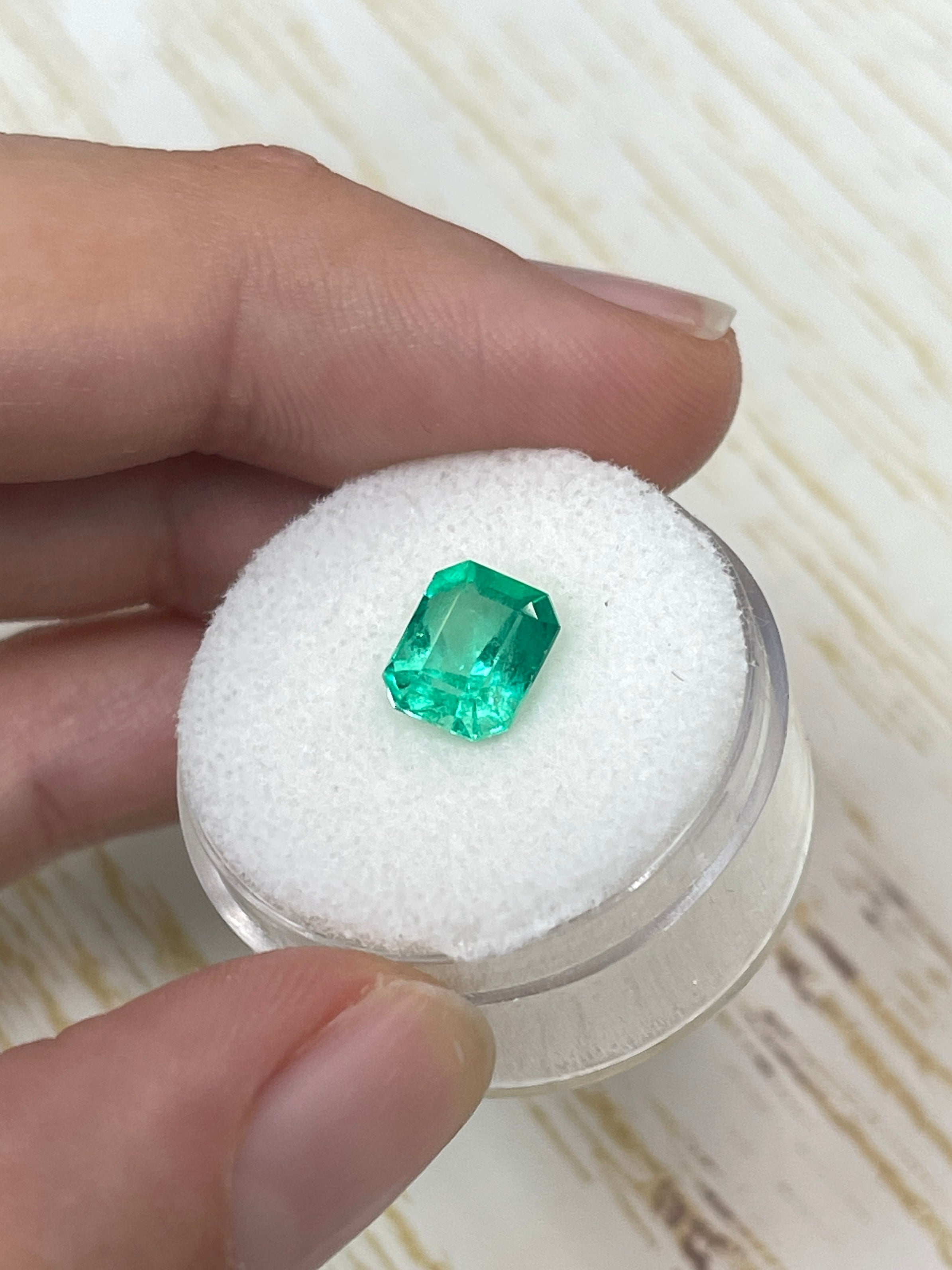 1.92 Carat 8x7mm Muzo Green Natural Loose Colombian Emerald - Emerald Cut Gemstone for Jewelry Making, Engagement Rings & Luxury Gifts