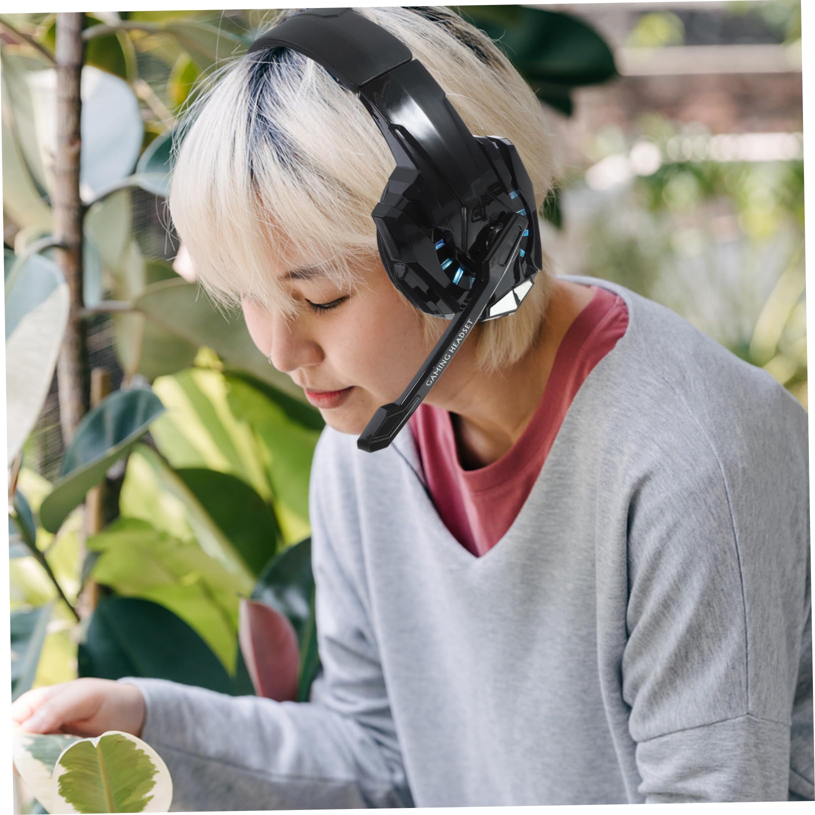 DOITOOL i3000 Gaming Headset with RGB Lights - Wired Over-Ear Headphones with Noise Cancelling Mic, 7.1 Surround Sound for PC, PS4, PS5, Xbox - Perfect for Esports, Streaming & Late-Night Gaming Sessions