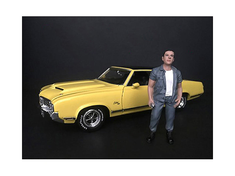 1/18 Scale Hanging Out II Beto Figurine - Detailed Resin Model Figure for Car Diorama Displays | Perfect for Model Car Collections & Racing Scenes