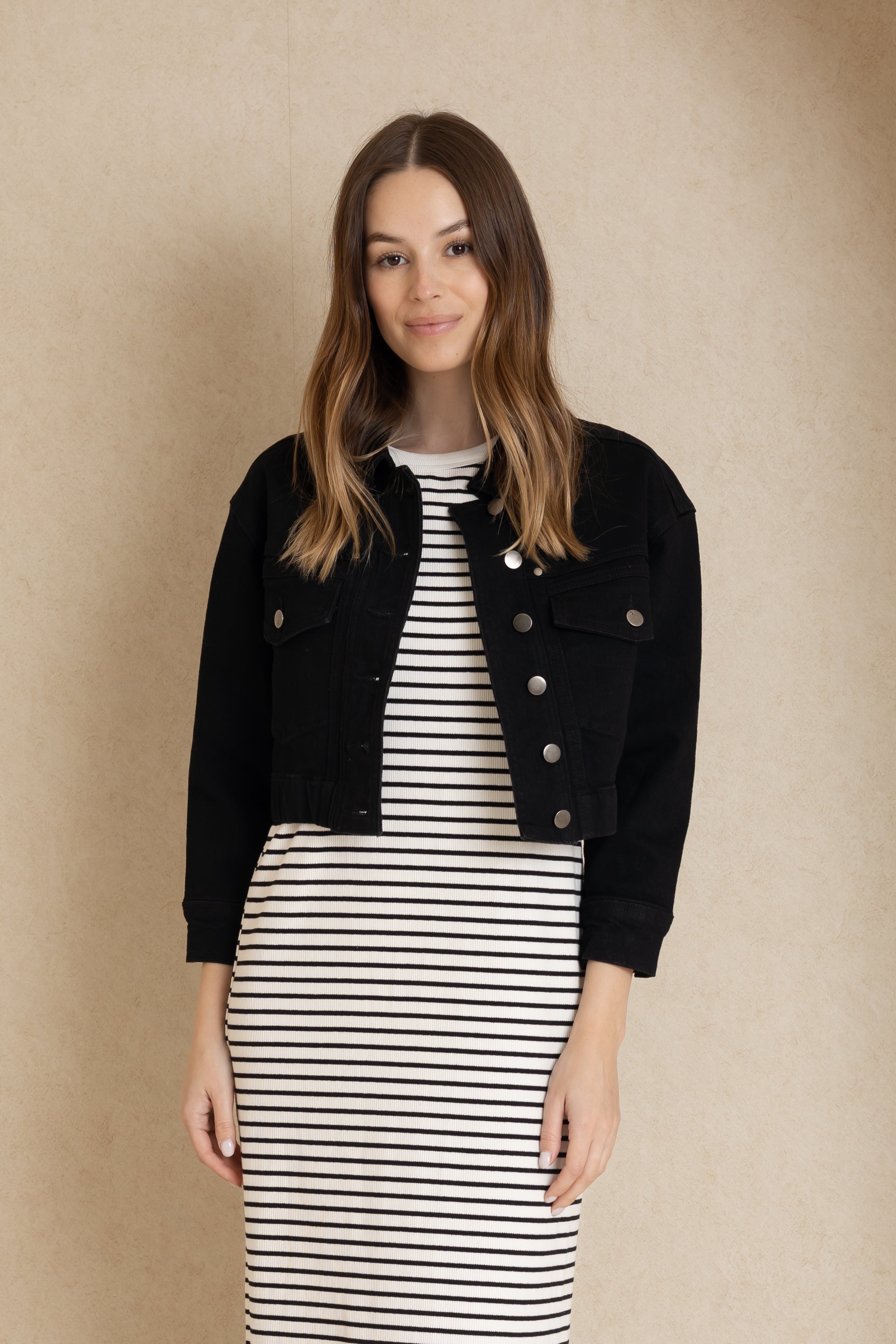 Stylish Black Denim Cropped Jacket for Women - Trendy Fashion Outerwear for Casual Outfits & Streetwear Looks