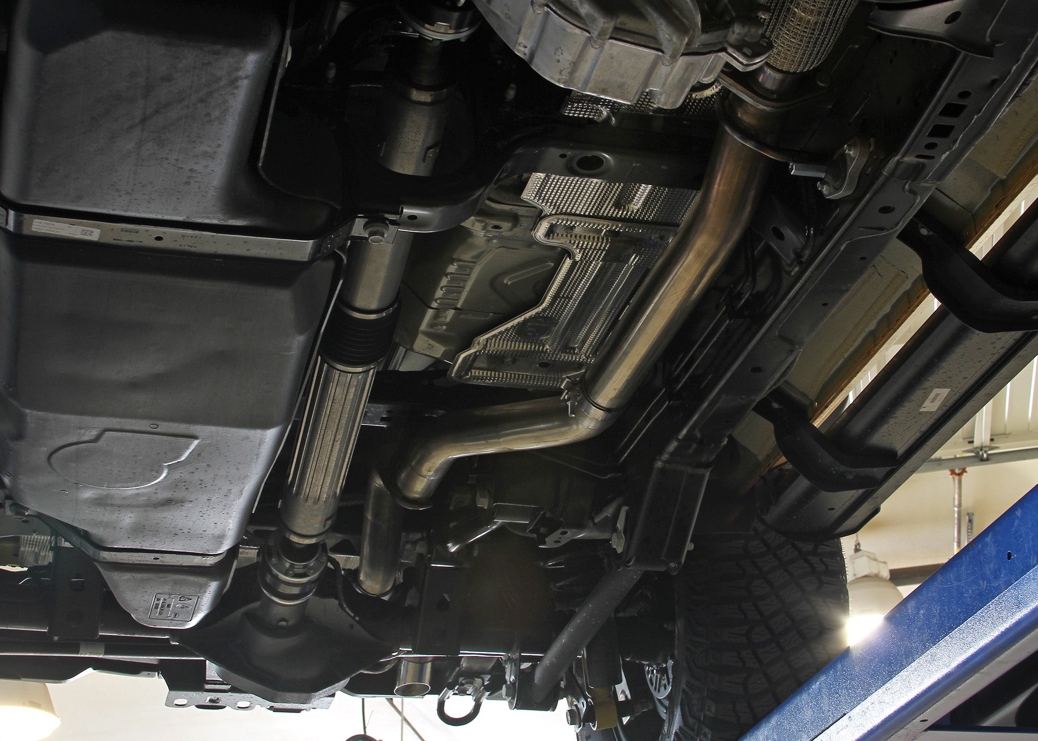 Flowmaster Outlaw Cat-Back High Clearance Exhaust System for 2021-2023 Ford Bronco - Off-Road Performance & Aggressive Sound - Perfect for Trail Riding & Adventure Vehicles
