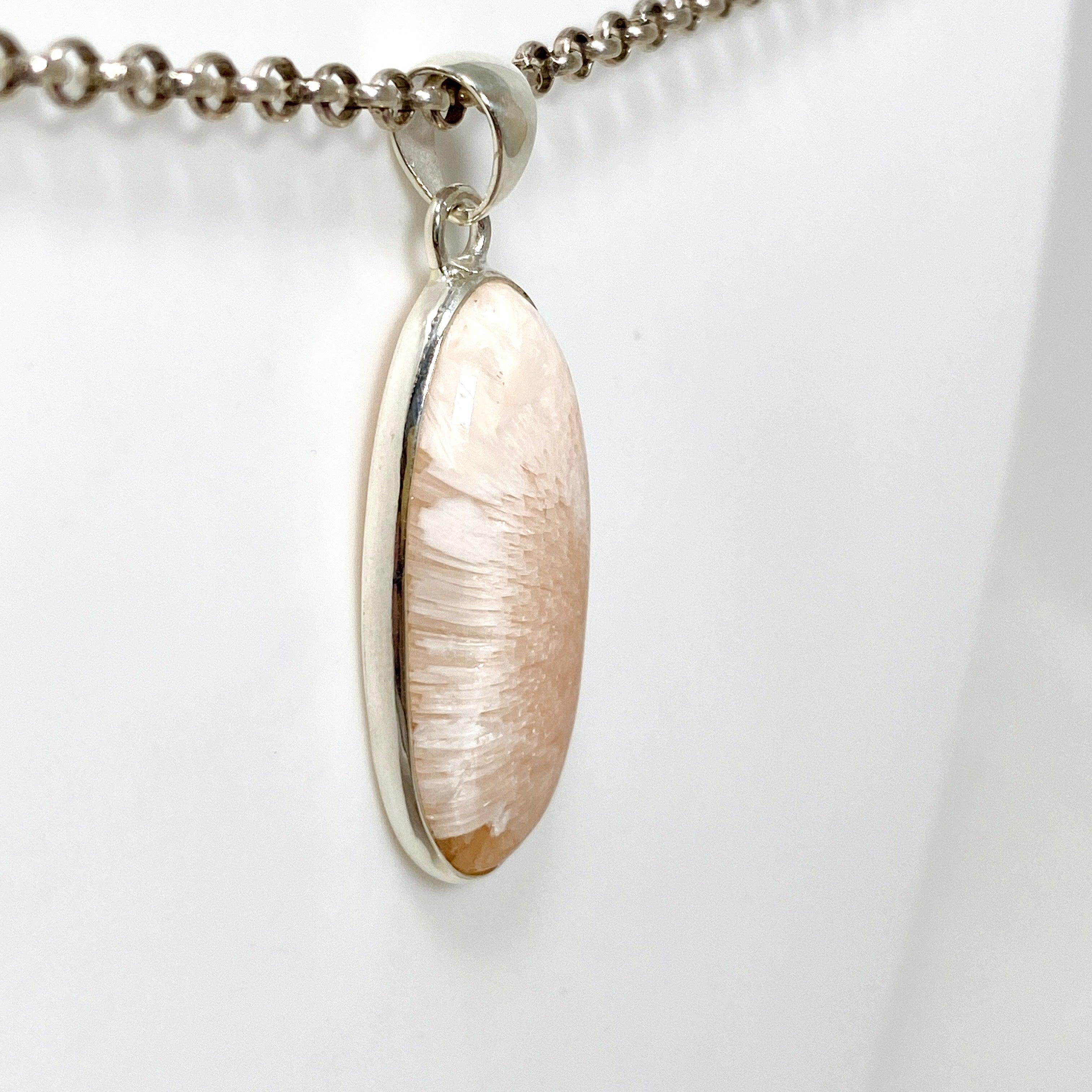 Natural Peach Scolecite Oval Pendant Necklace - Healing Crystal Jewelry for Women - Perfect for Meditation, Energy Balancing & Spiritual Gifts