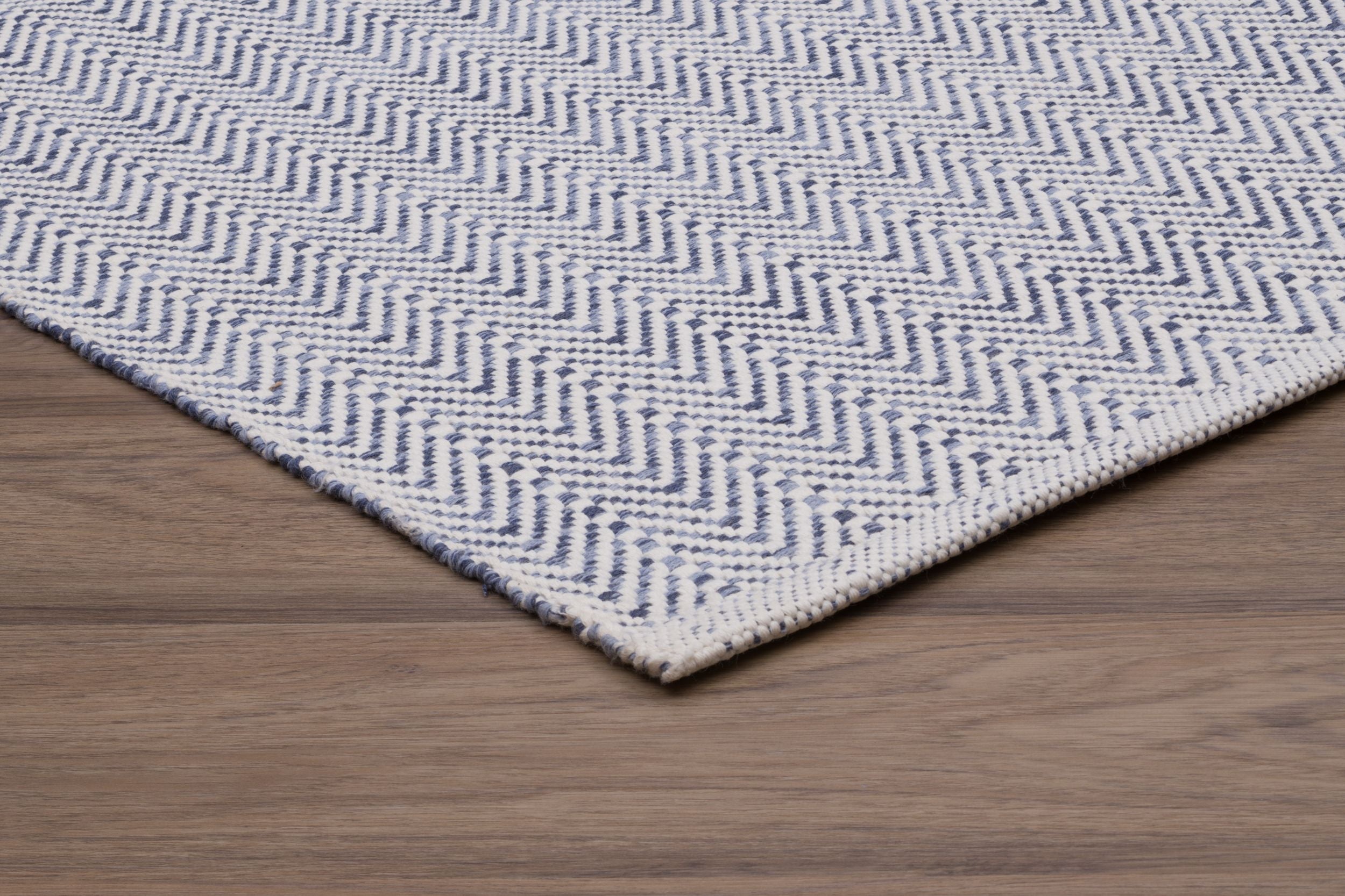 Dyllis - Premium Quality Products for Your Everyday Needs | Perfect for Home, Office & Travel
