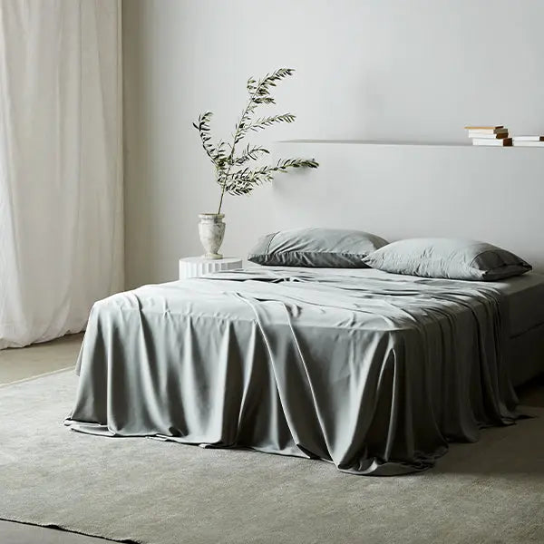 CleanBamboo® 100% Organic Bamboo Sheets Set - Queen Size 4-Piece Bed Sheet Set with Pillowcases - Soft & Breathable Bamboo Bedding for Cool Sleep - Perfect for Hot Sleepers & Eco-Friendly Homes