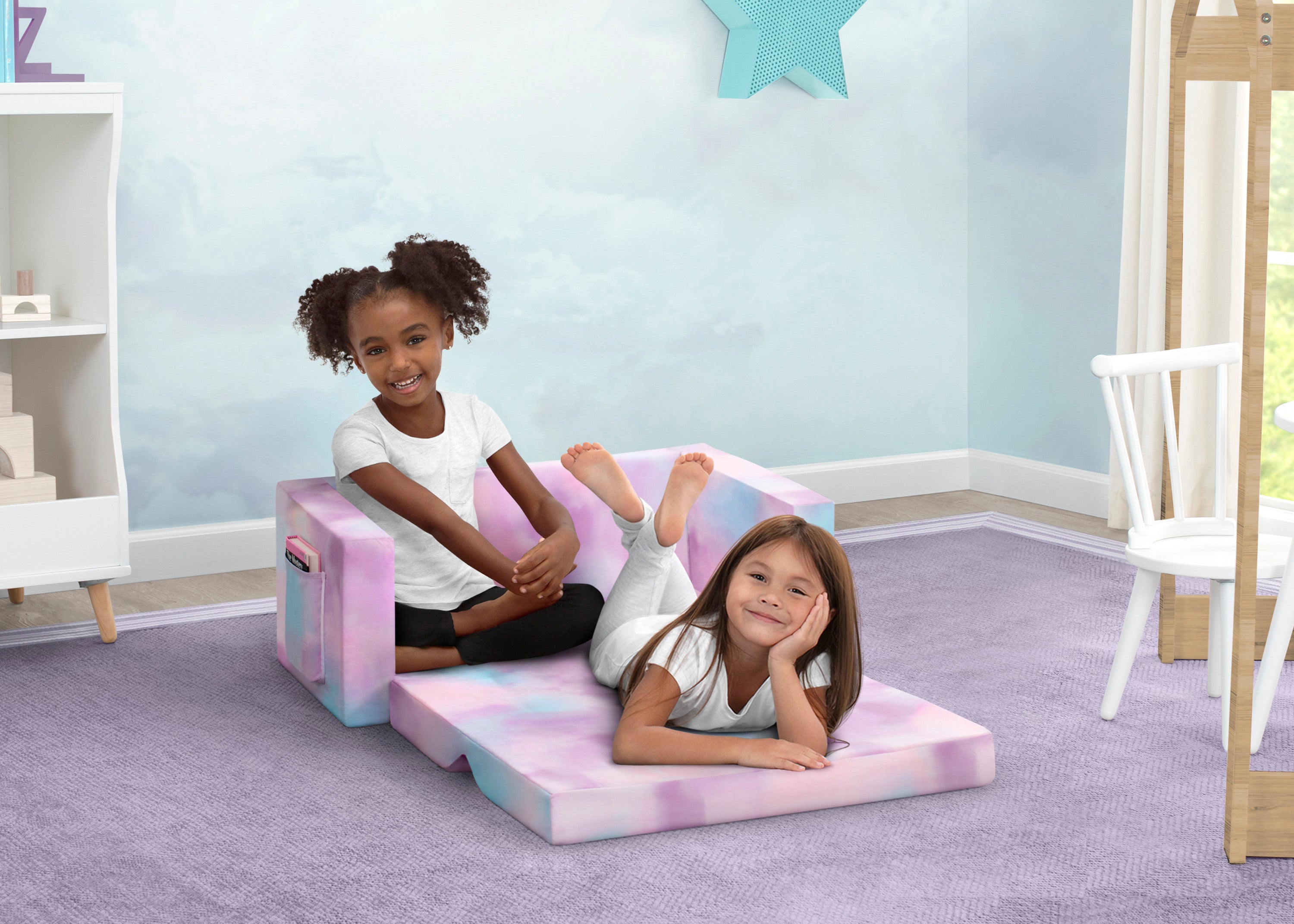 **Cozee Flip Out Sofa - 2 in 1 Convertible Kids Sofa to Lounger Bed, Playroom & Nursery Furniture for Toddlers & Children - Perfect for Playtime, Naps & Sleepovers**