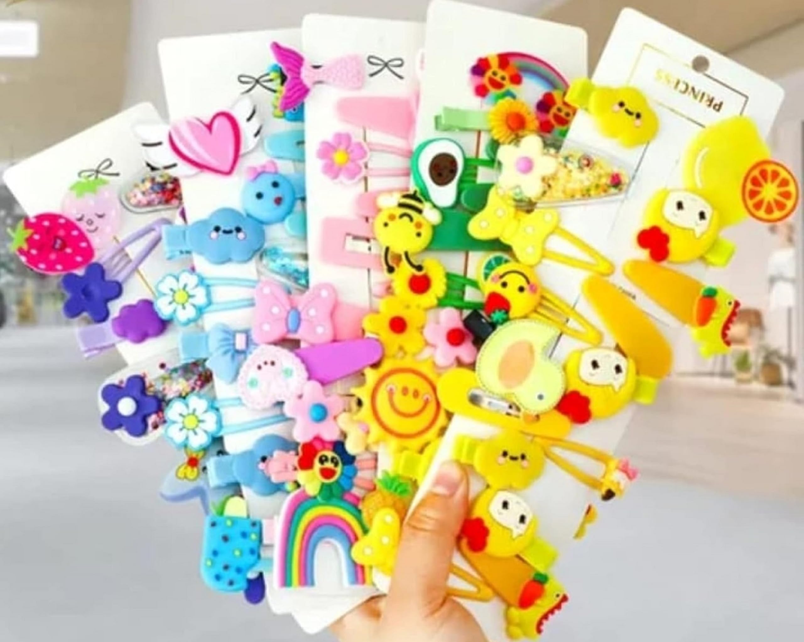Korean Style Small Pearl Hair Clips - Mini Pearl Claw Clips with Floral Design, Sweet Artificial Bangs Hair Accessories for Women & Girls (14-Pack) - Perfect for School, Parties, Weddings & Everyday Styling