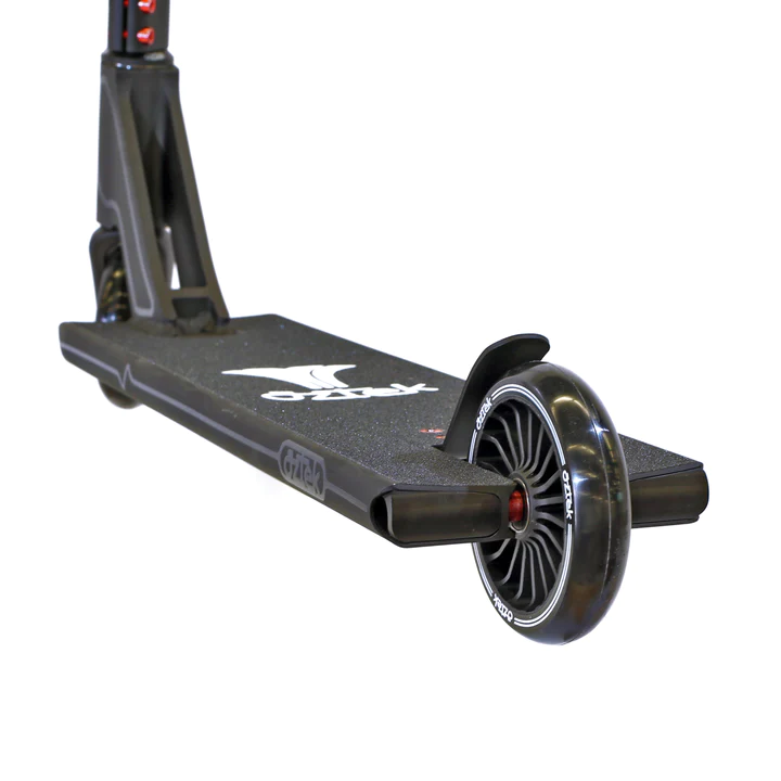 Aztek Fountain Pro Scooter - High Performance Kick Scooter for Adults & Teens - Perfect for Commuting, Urban Riding & Outdoor Adventures