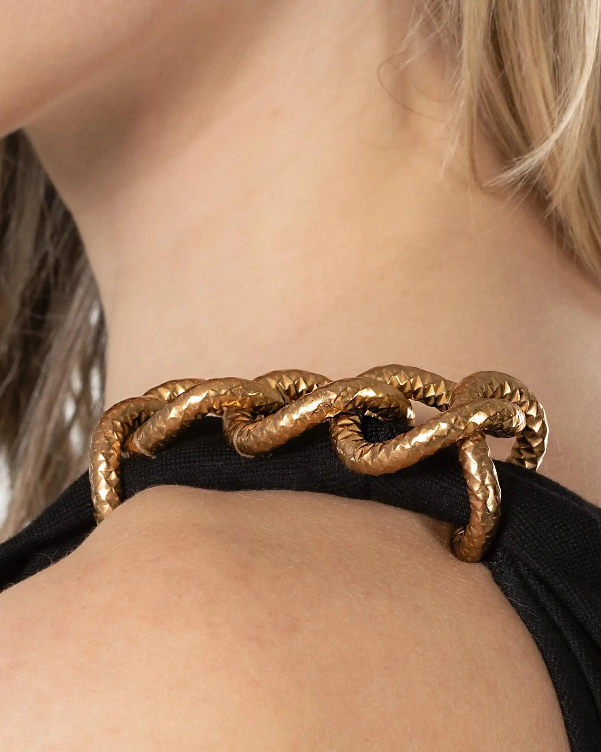 Trendy Asymmetrical Women's Top with Stylish Chain Detail - Perfect for Casual Outings, Parties & Nightlife
