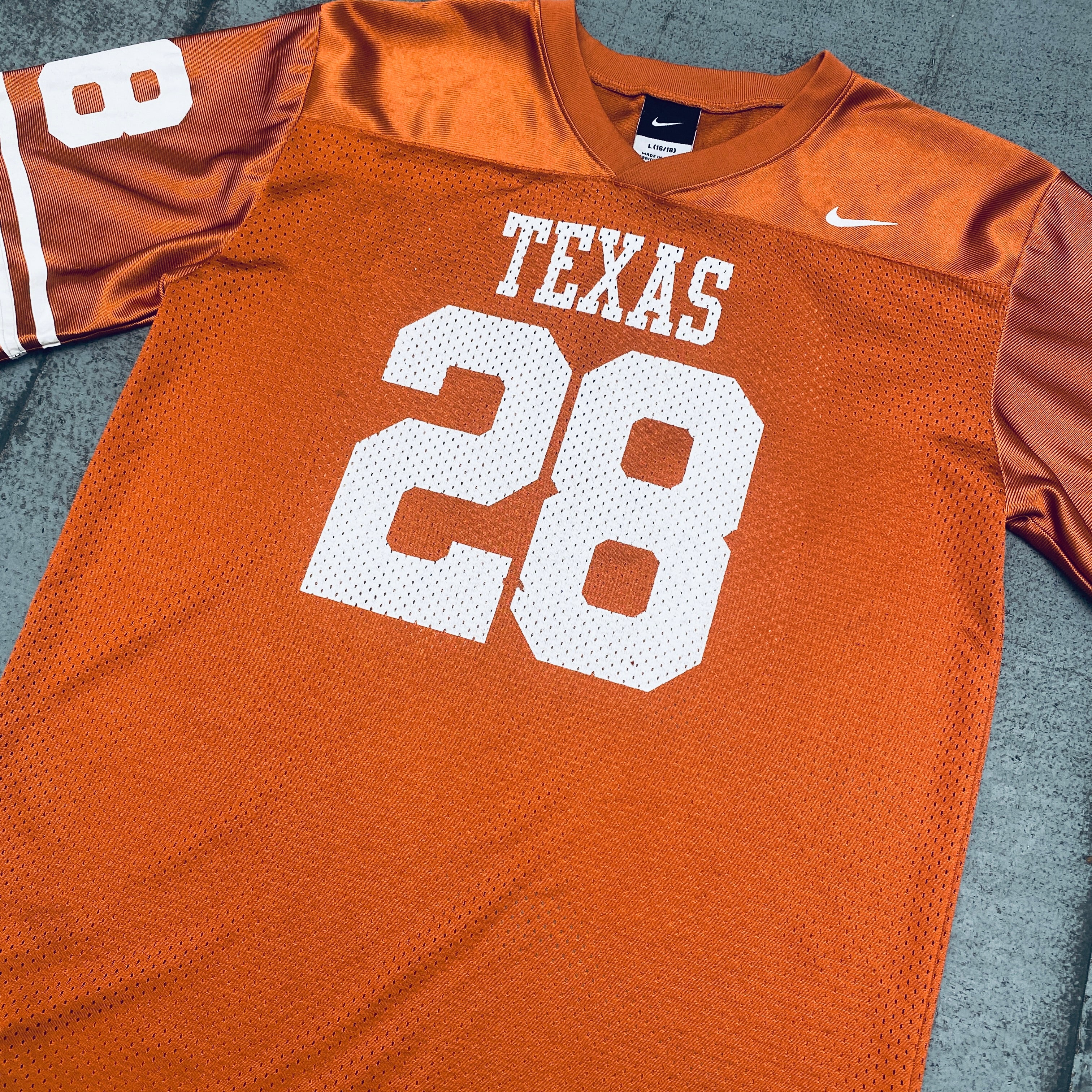 Texas Longhorns No. 28 Nike Football Jersey - Men's Small Size - Perfect for Game Day, Tailgating & College Football Fan Gifts