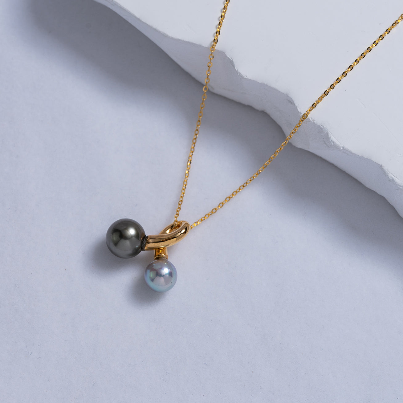 18K Solid Gold Tahitian & Madama Pearl Necklace KN00148 | Elegant Women's Jewelry Gift for Wedding, Anniversary & Special Occasions