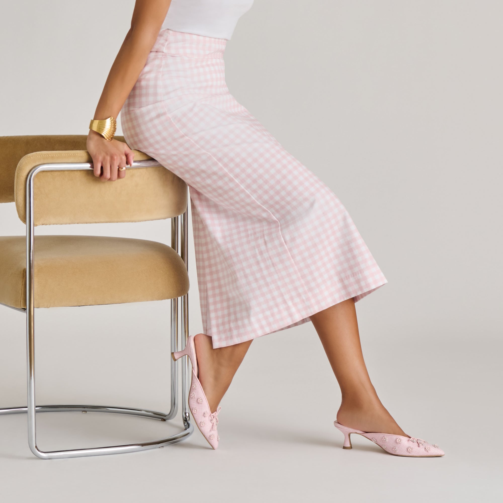 Camilo x Byrdie Golf Heels - Pink Raffia Women's Golf Shoes for Comfort & Style | Perfect for Golf Outings, Weddings & Summer Events