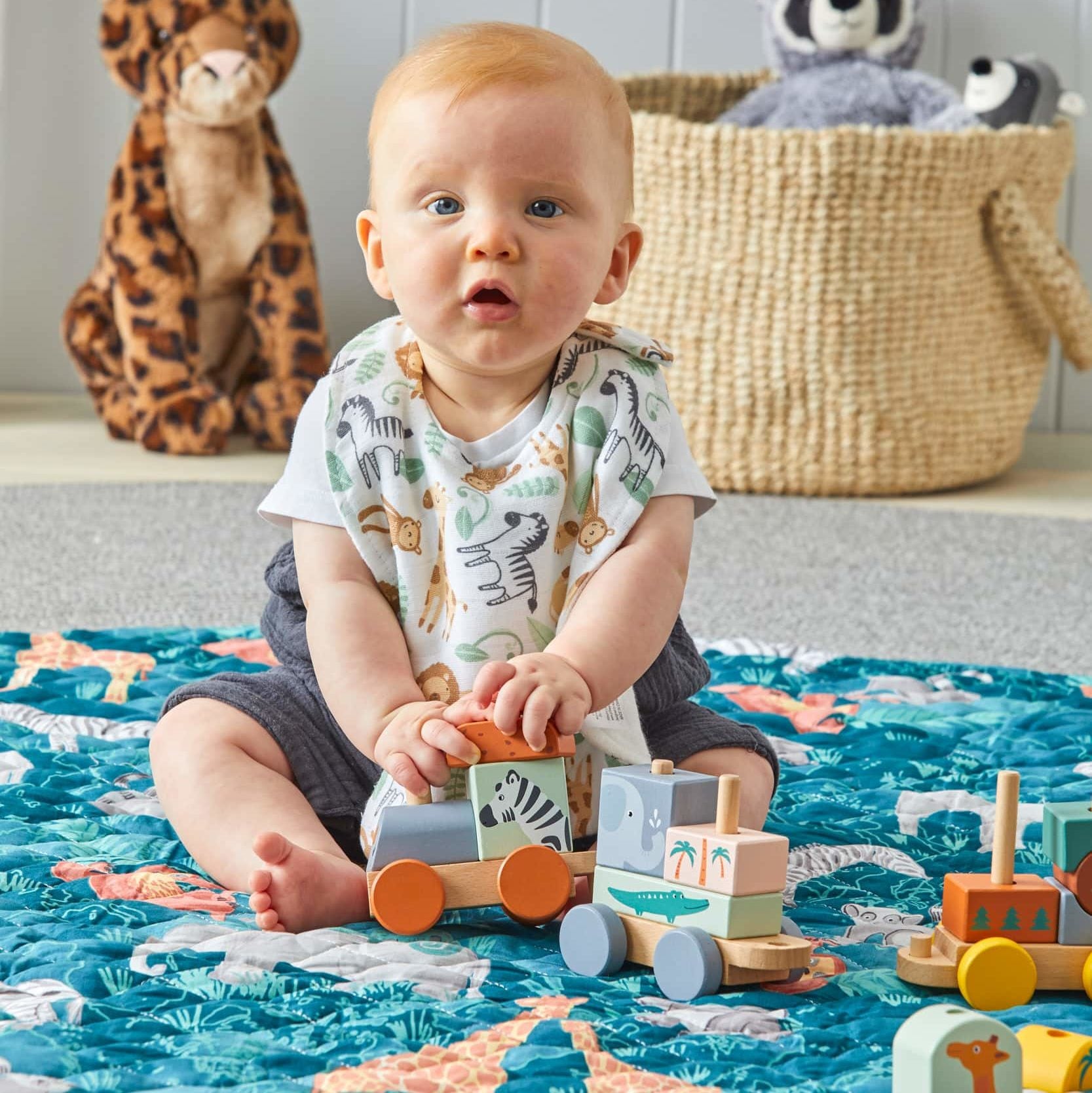 Wooden Jungle Animals Safari Train Set - Kids Toy for Imaginative Play, Learning & Room Decor - Perfect for Birthday Gifts & Preschool Education