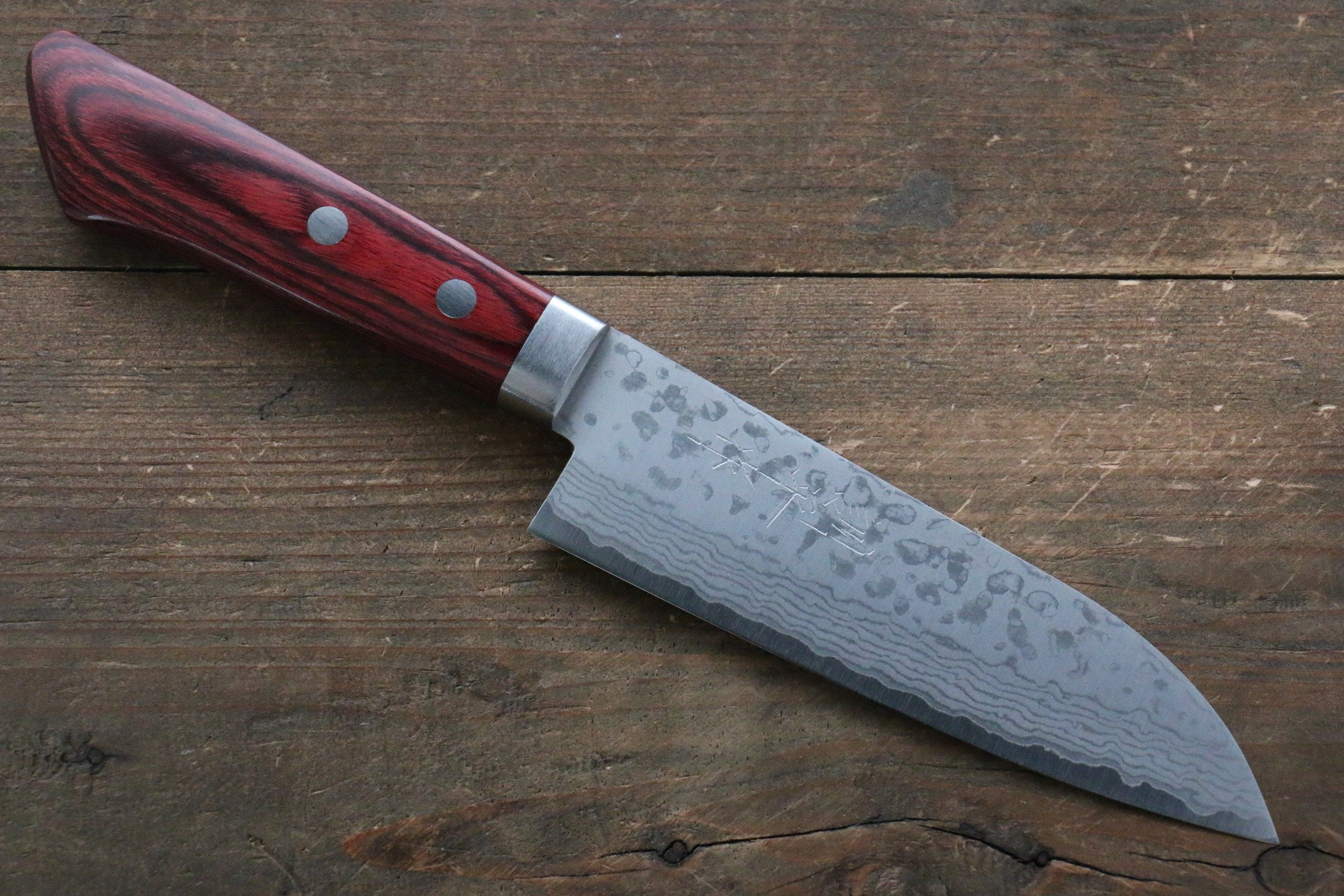 Kunihira Sairyu VG10 Damascus 5.3-inch Santoku Knife with Red Pakkawood Handle - Premium Japanese Kitchen Knife for Slicing, Dicing & Chopping Vegetables, Fruits & Meat