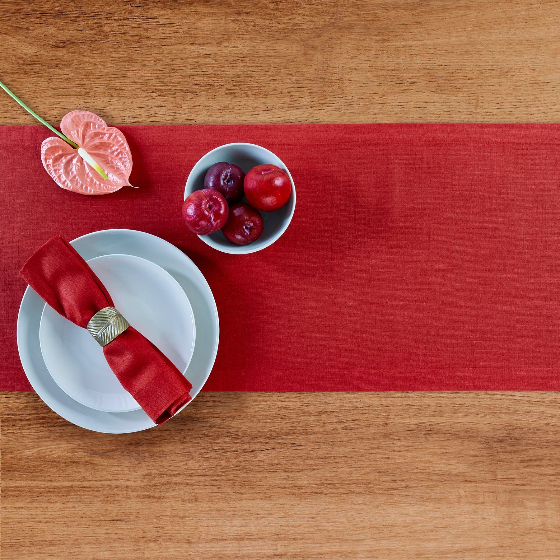 Elegant Diana Medium Weight Table Runner - Perfect for Dining Tables, Weddings, and Holiday Decor