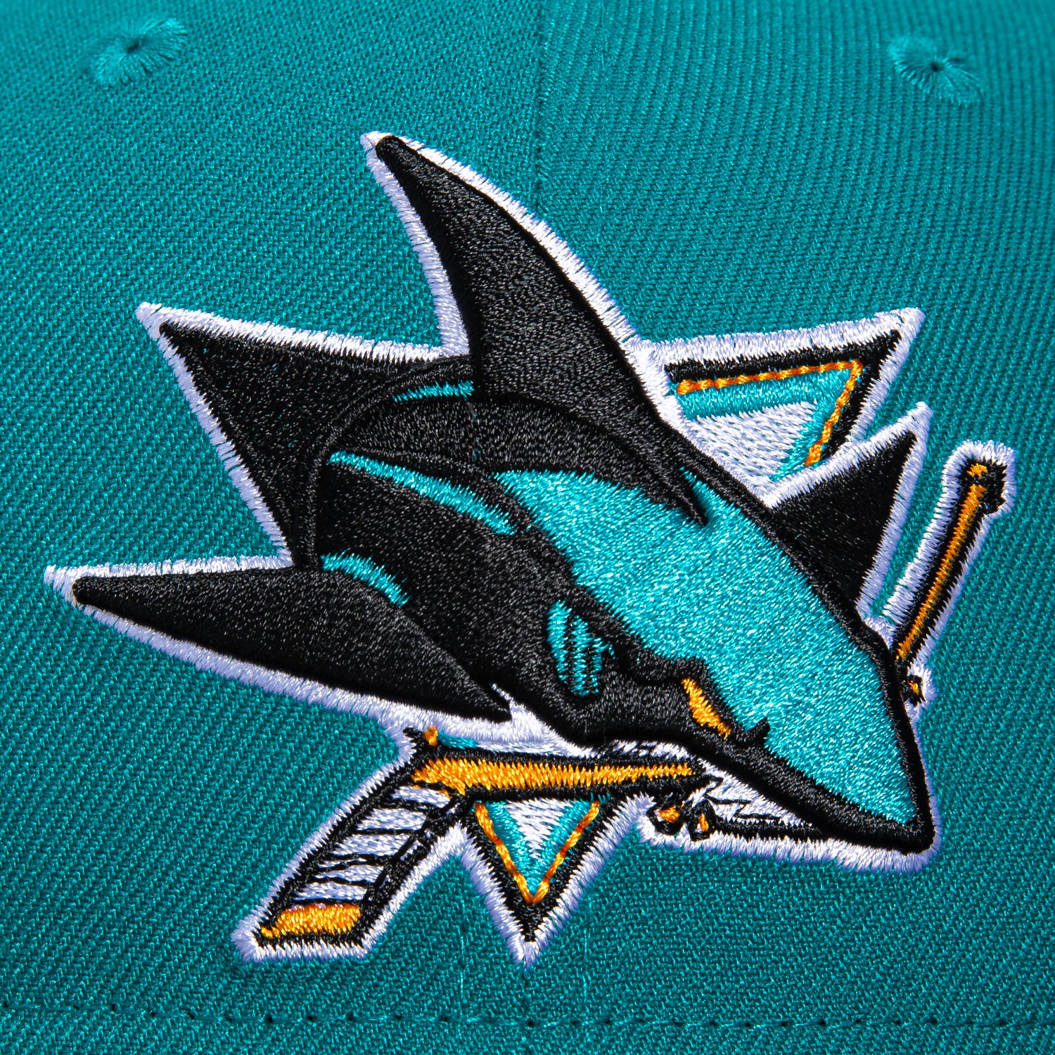 New Era 59Fifty San Jose Sharks 10th Anniversary Patch Snapback Hat - Teal & Black NHL Hockey Cap for Men & Women - Perfect for Games, Fan Gear & Streetwear Fashion