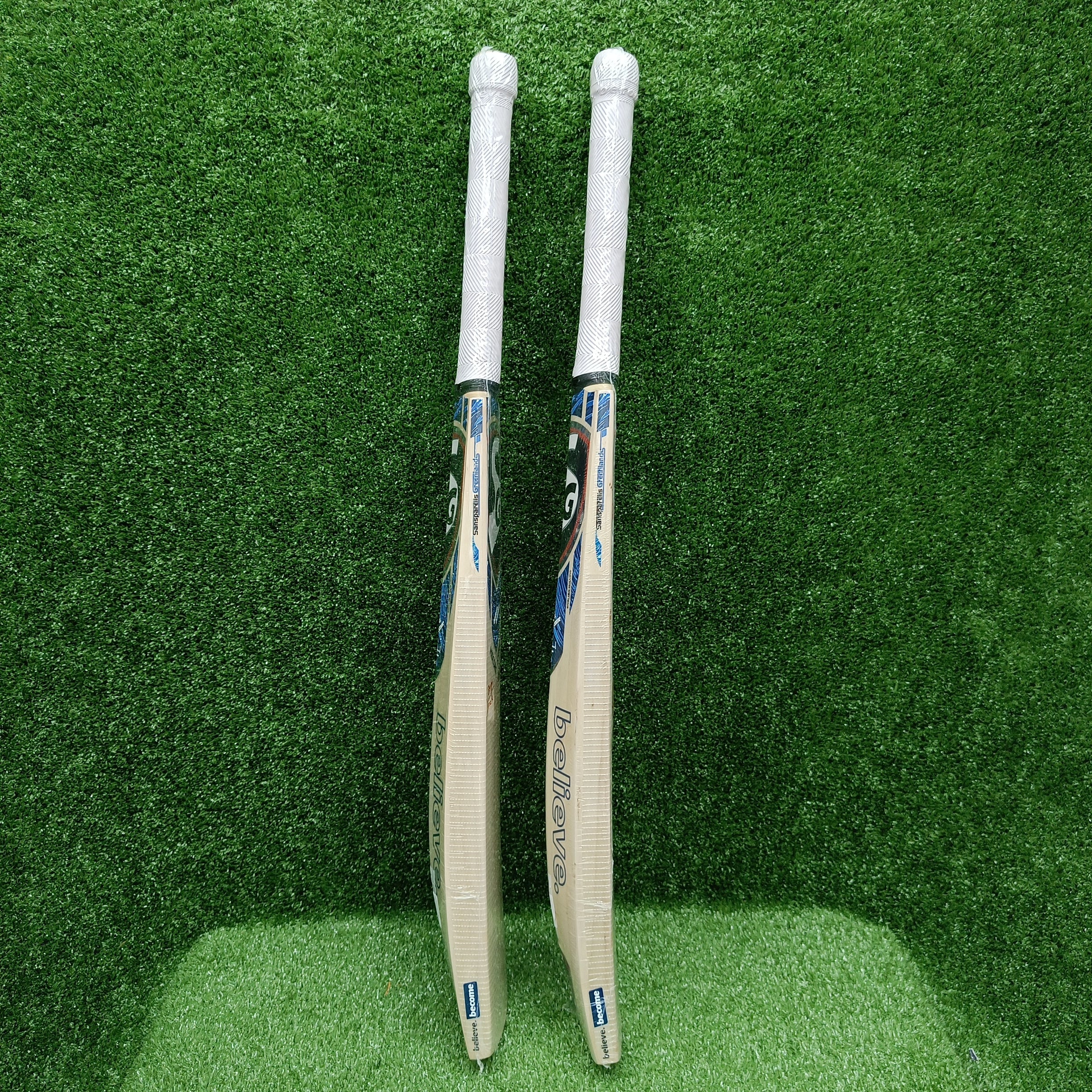 SG Hiscore Xtreme Junior/Youth Cricket Bat - Lightweight & Durable for Young Players - Perfect for Practice, Matches & Training Sessions