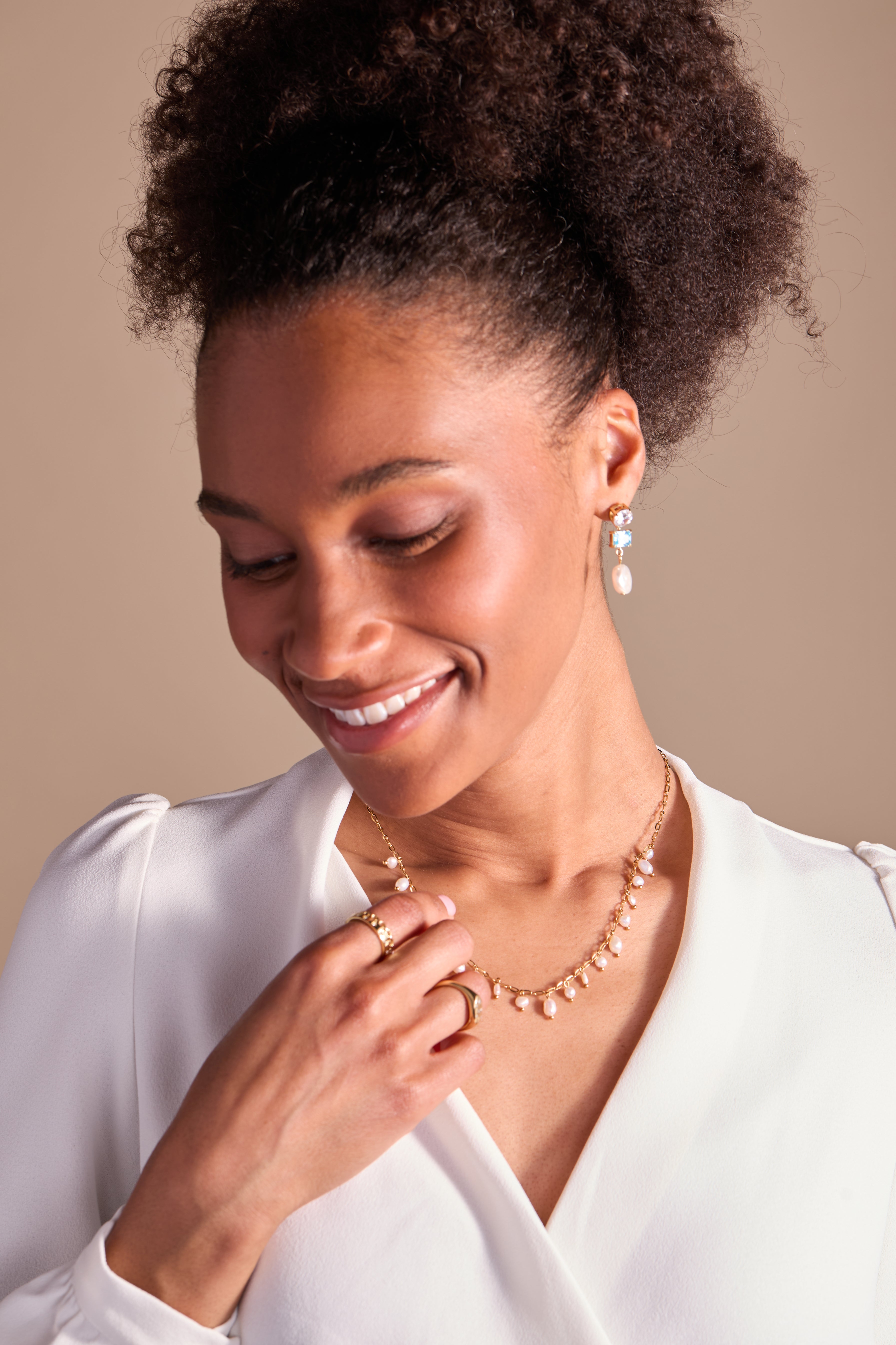 Elegant Freshwater Pearl Necklace for Women - Timeless Jewelry Gift for Wedding, Anniversary & Special Occasions