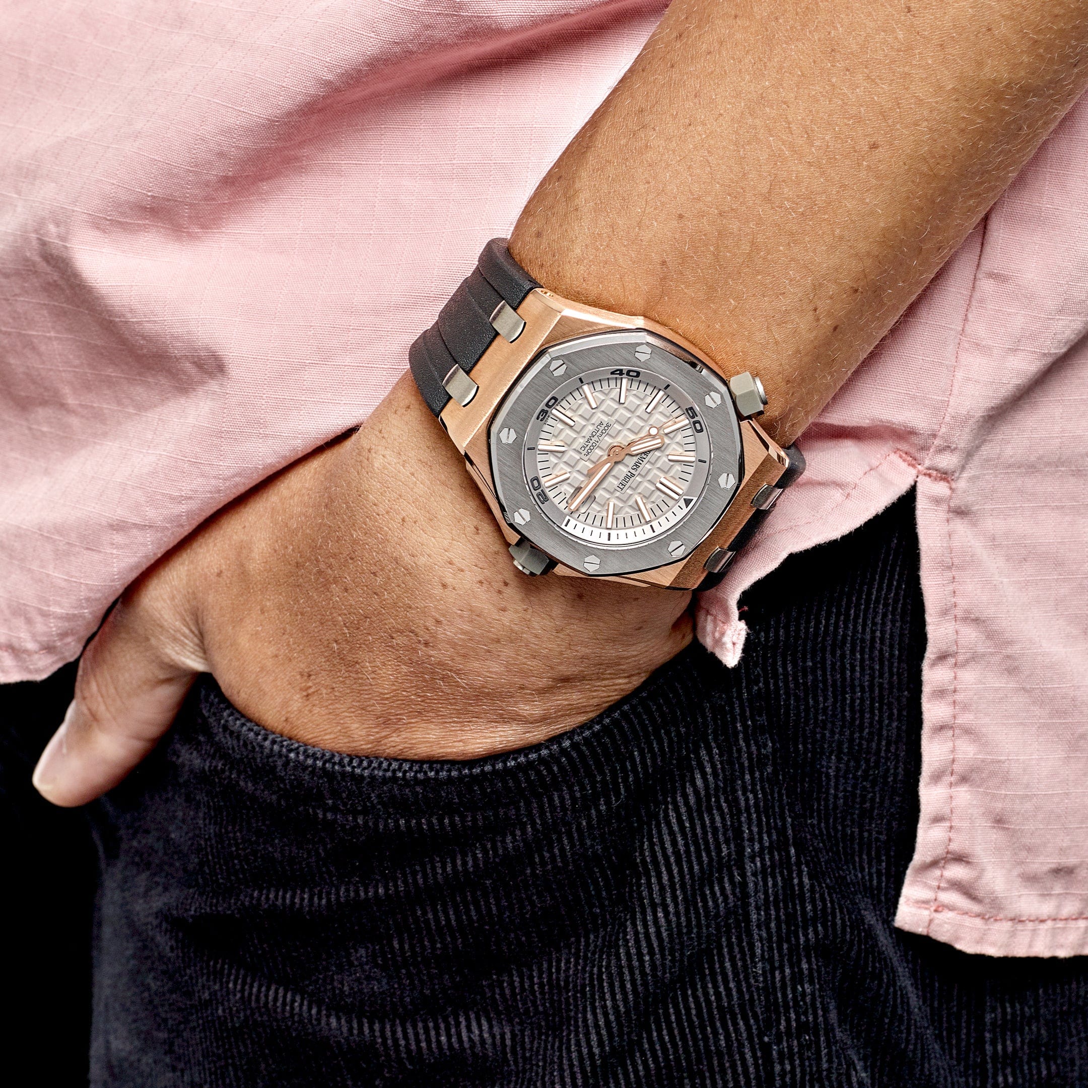 Audemars Piguet Royal Oak Offshore 15711OI.OO.A006CA.01 Men's Luxury Diver Watch - 18K Rose Gold Case, Grey Dial, Limited Edition - Perfect for Diving, Business & Formal Occasions