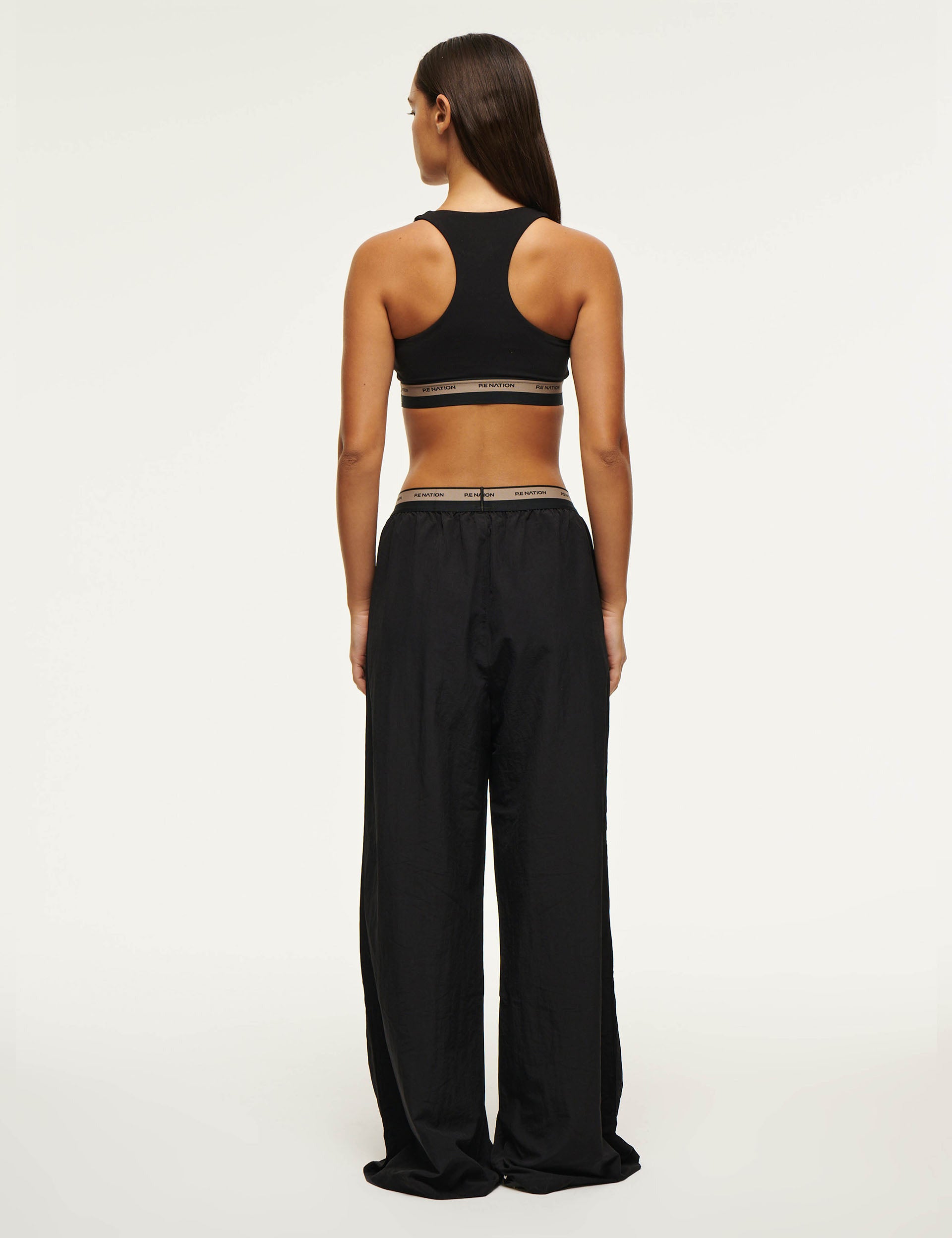 Avant Sports Bra for Women - High Impact Workout, Running & Gym - Breathable & Supportive Black Activewear - Perfect for Yoga, HIIT & Fitness Training