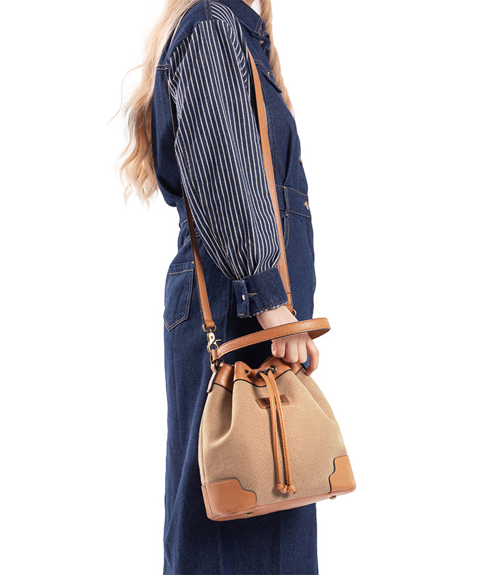 Lee Women's Denim Canvas Crossbody Bucket Bag - Stylish & Durable Shoulder Purse for Everyday Use, Travel & Shopping