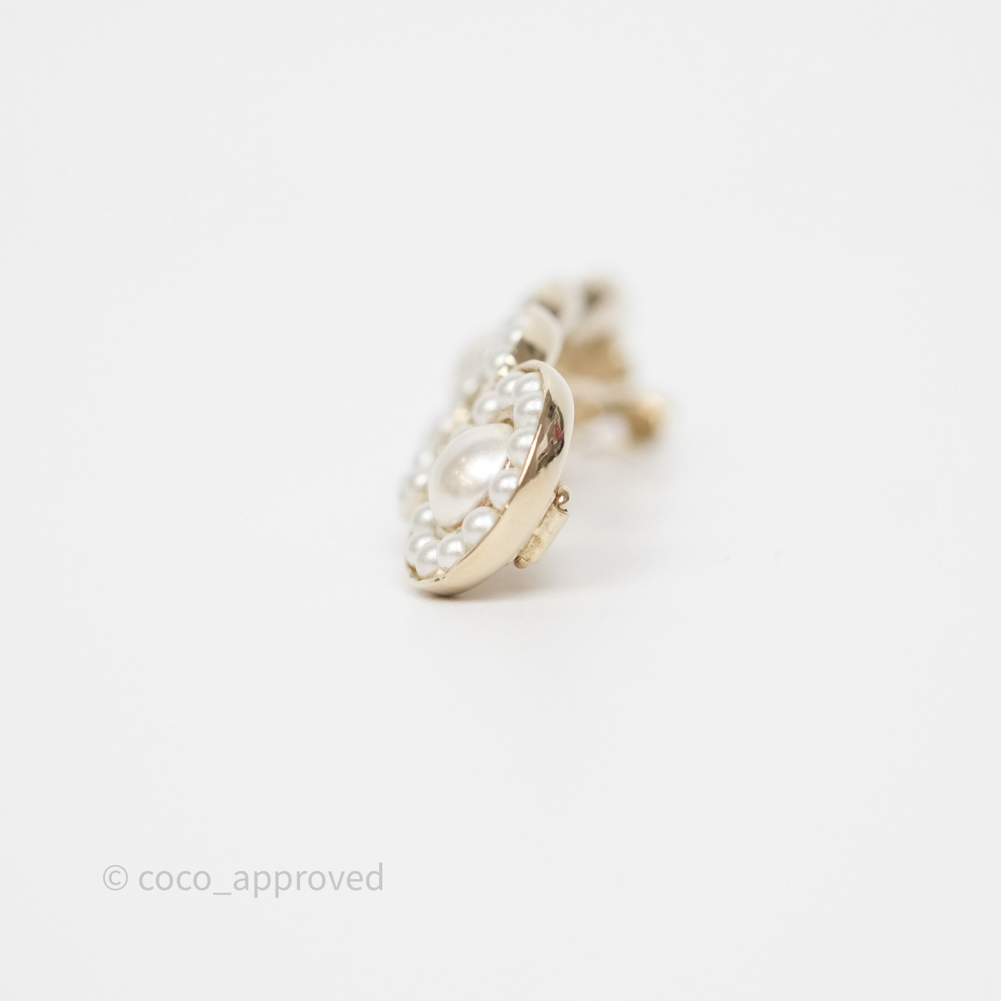 Chanel CC Coco Pearl Hair Clip Gold Tone 21P - Elegant Hair Accessory for Women, Perfect for Parties, Weddings & Special Occasions