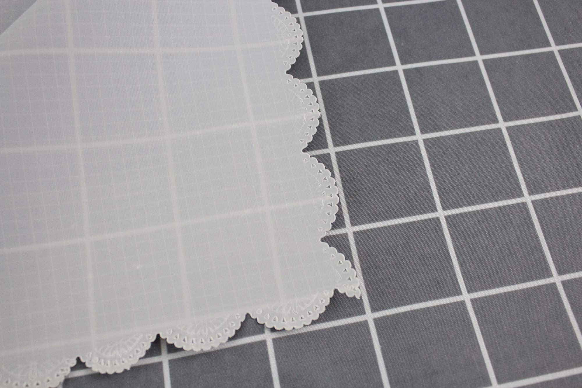 Fennco Styles Check Plaid Waterproof Scalloped 55 x 71 Inch Tablecloth - Grey Wipeable Oilproof Wrinkle-Free Table Cover for Dining Room, Kitchen, Holiday Decor & Outdoor Picnics