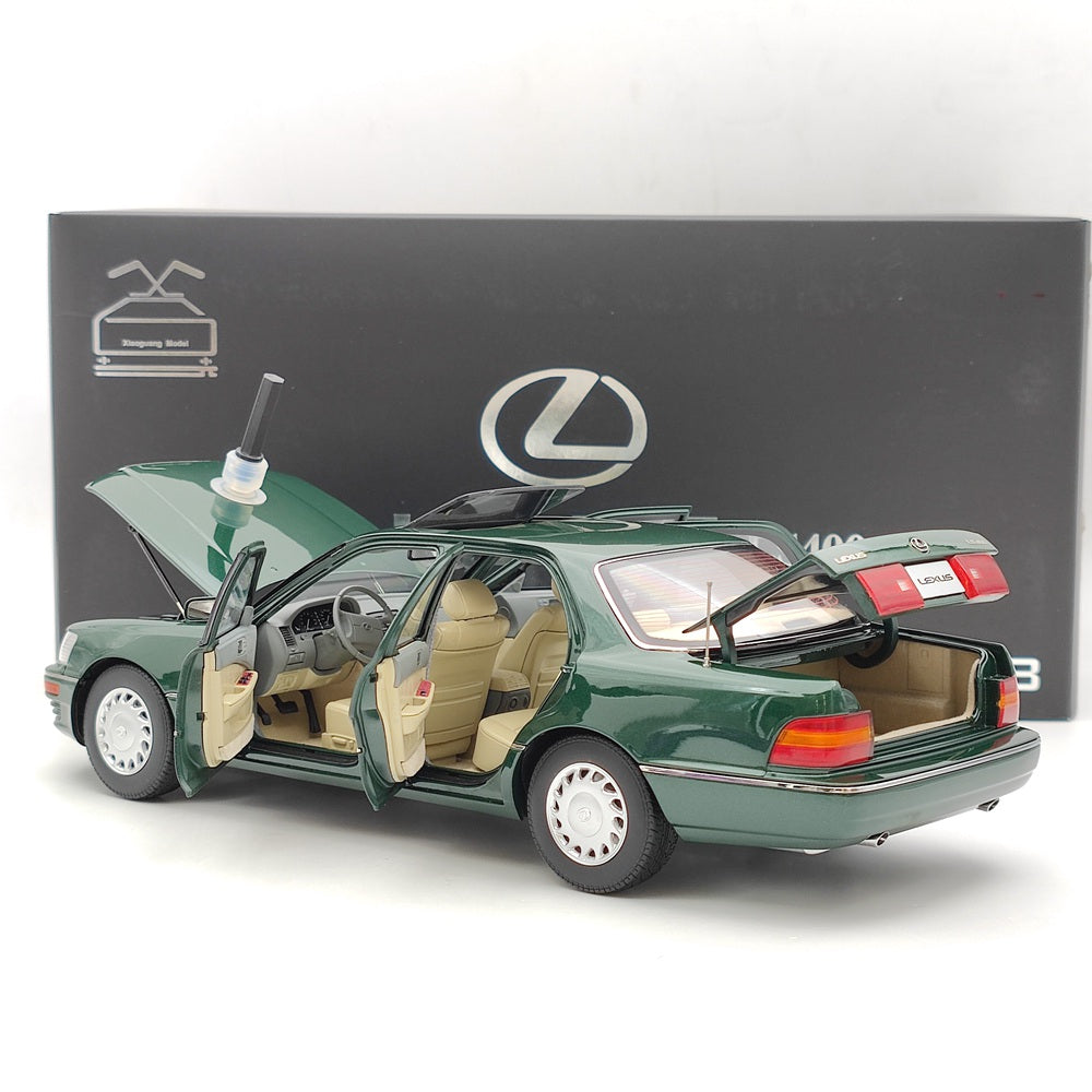 1:18 Scale Toyota Lexus LS400 First Generation Green Diecast Model Car - Collectible Toy Gift for Car Enthusiasts, Perfect for Display, Gifting and Model Car Collections