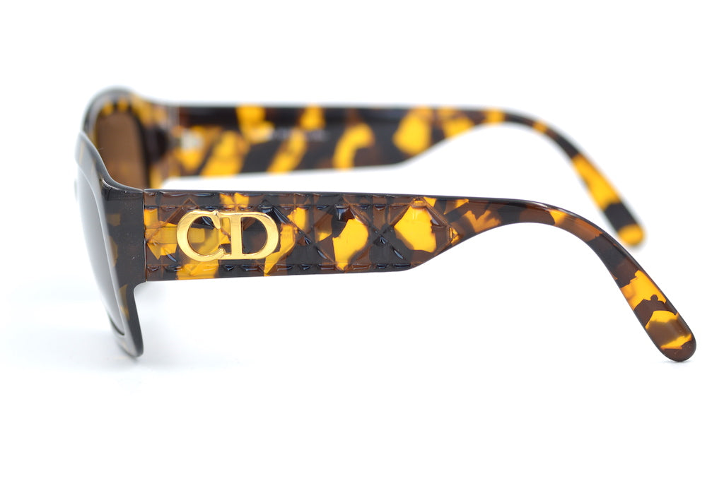 Christian Dior Prime Time 11B Sunglasses - Luxury Designer Shades for Women, UV Protection & Fashion Statement | Perfect for Beach, Driving & Outdoor Activities