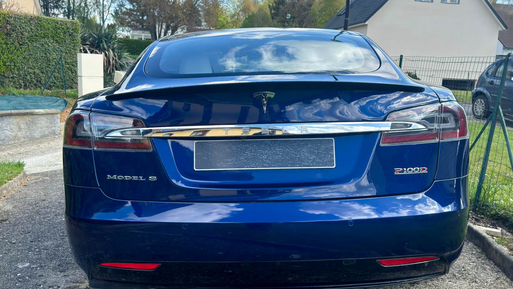 Premium Real Carbon Fiber Rear Spoiler for Tesla Model S (2016-2024) - High-Performance Aerodynamic Upgrade for Enhanced Style & Speed