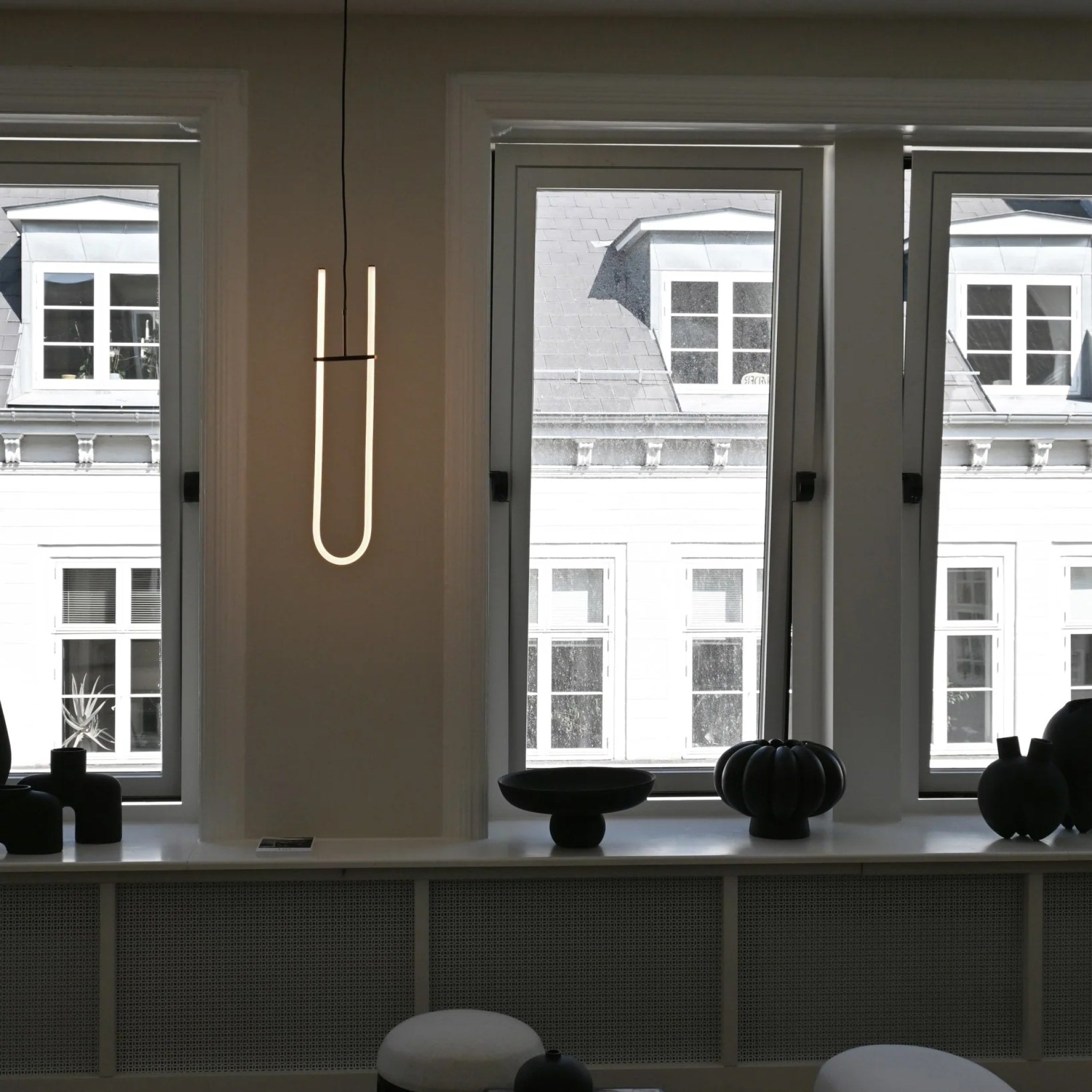 101 COPENHAGEN Curve Pendant Light - Modern Scandinavian Glass Hanging Lamp for Dining Room, Kitchen Island & Living Room Decor