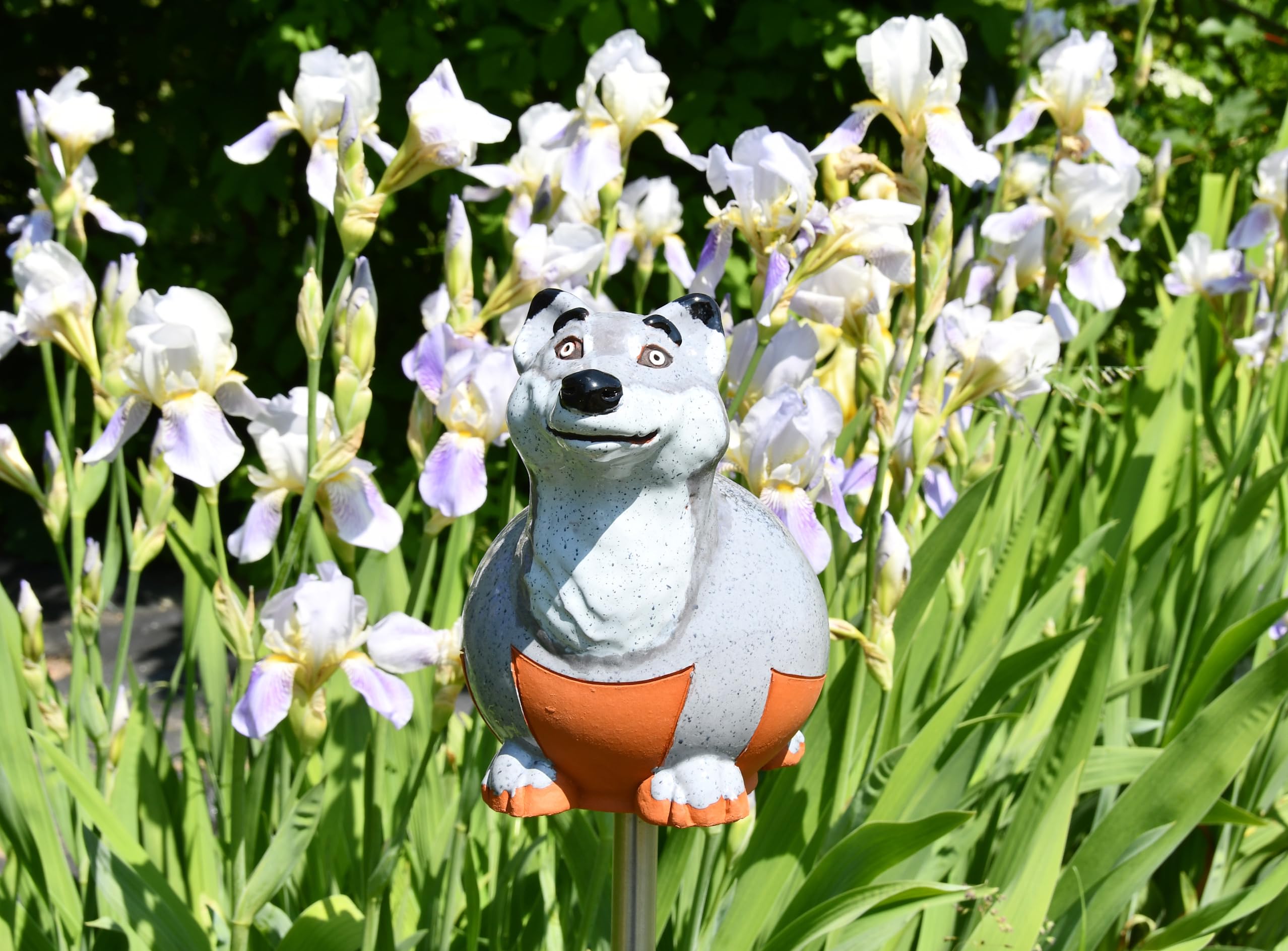Handmade Frostproof Ceramic Wolf Lawn Stake - Unique Outdoor Garden Statue for Men & Women - Perfect Yard Decor & Gift for Garden Lovers - Ideal for Patio, Lawn & Backyard Landscaping