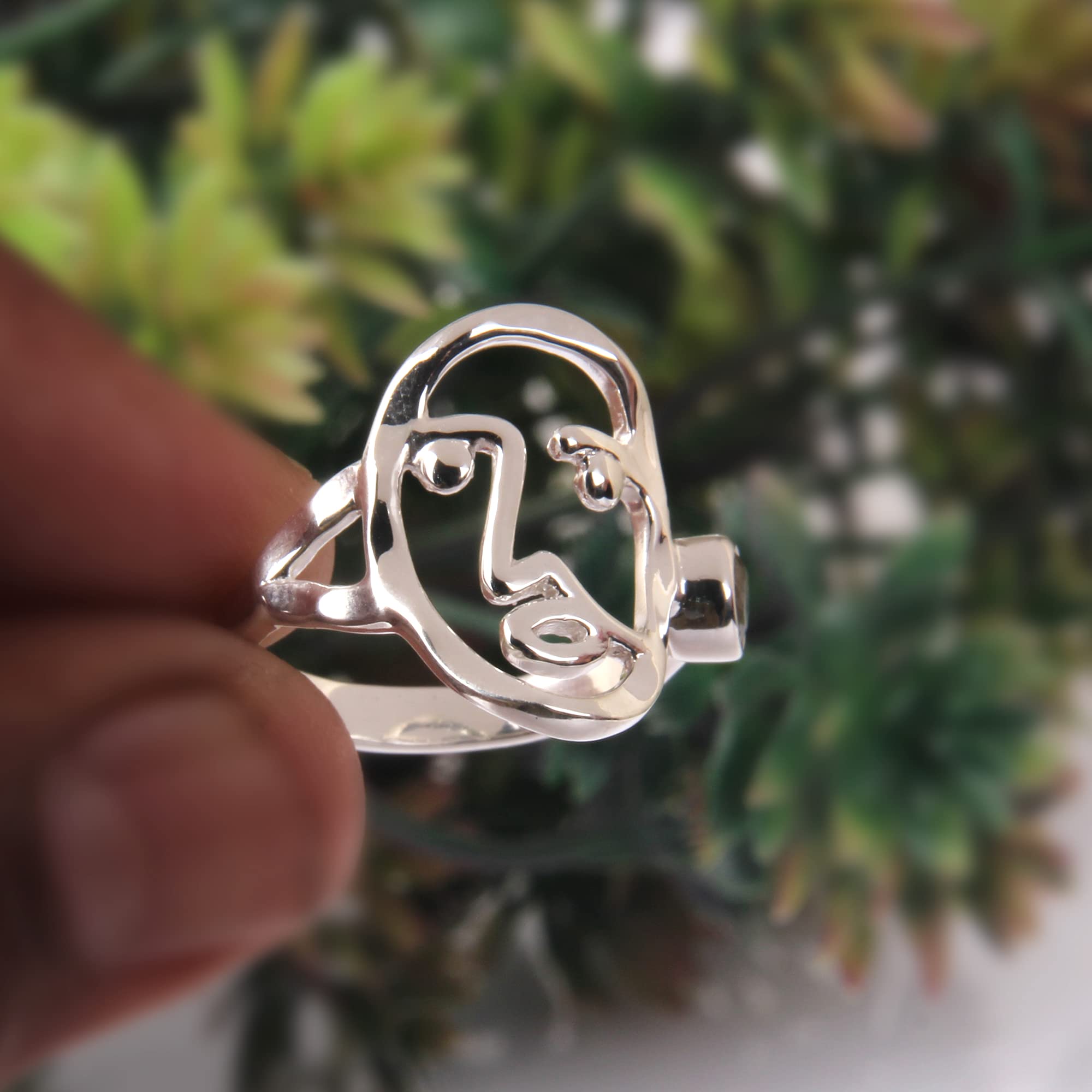 Minimalist Picasso Face Ring - Sterling Silver Handmade Abstract Geometric Ring with Labradorite - Unique Funky Mandala Jewelry for Women - Perfect Gift for Art Lovers (Size 7.5) | Ideal for Boho Fashion, Date Nights & Special Occasions