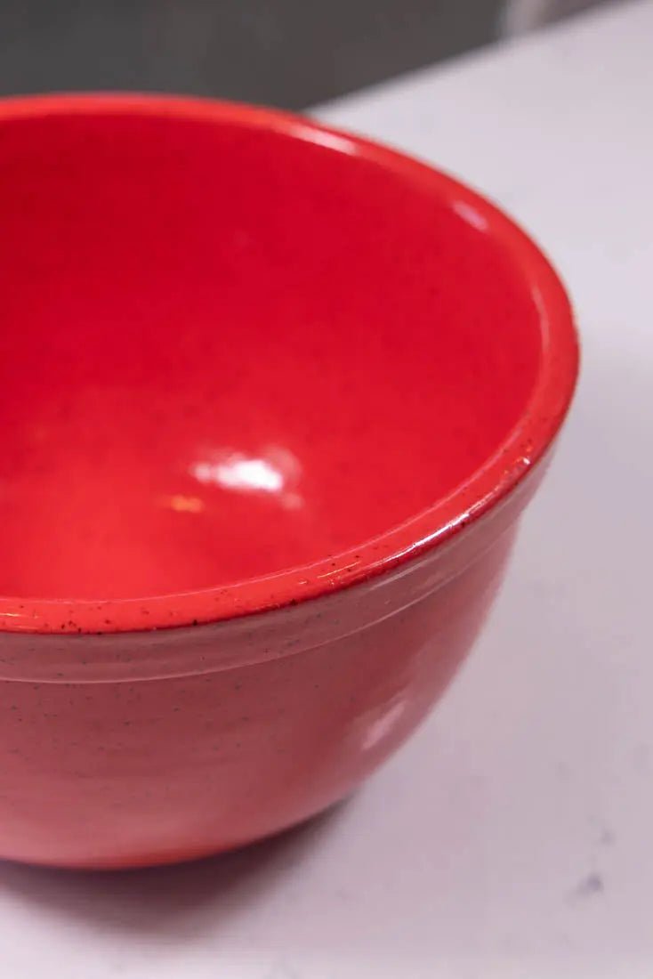 XL Speckled Stoneware Serving Bowl with Red Rim - Perfect for Parties, Entertaining & Large Gatherings (Big Bowl Series)
