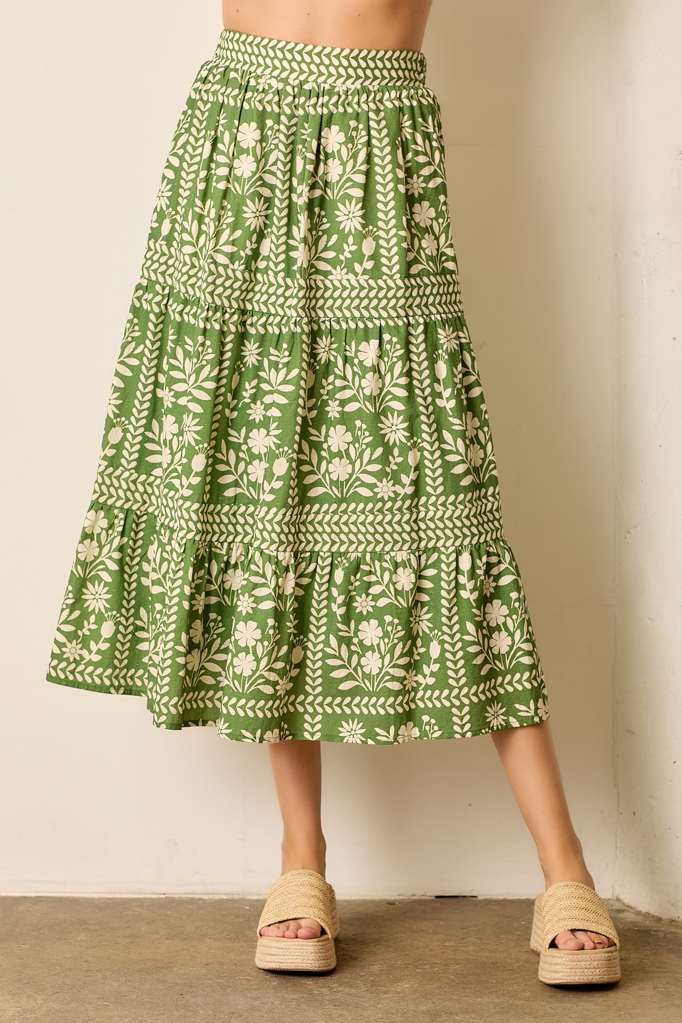 Stylish Paradise Found Midi Skirt for Women - Floral Print Summer Skirt with Elastic Waist | Perfect for Beach Vacations, Date Nights & Casual Outings