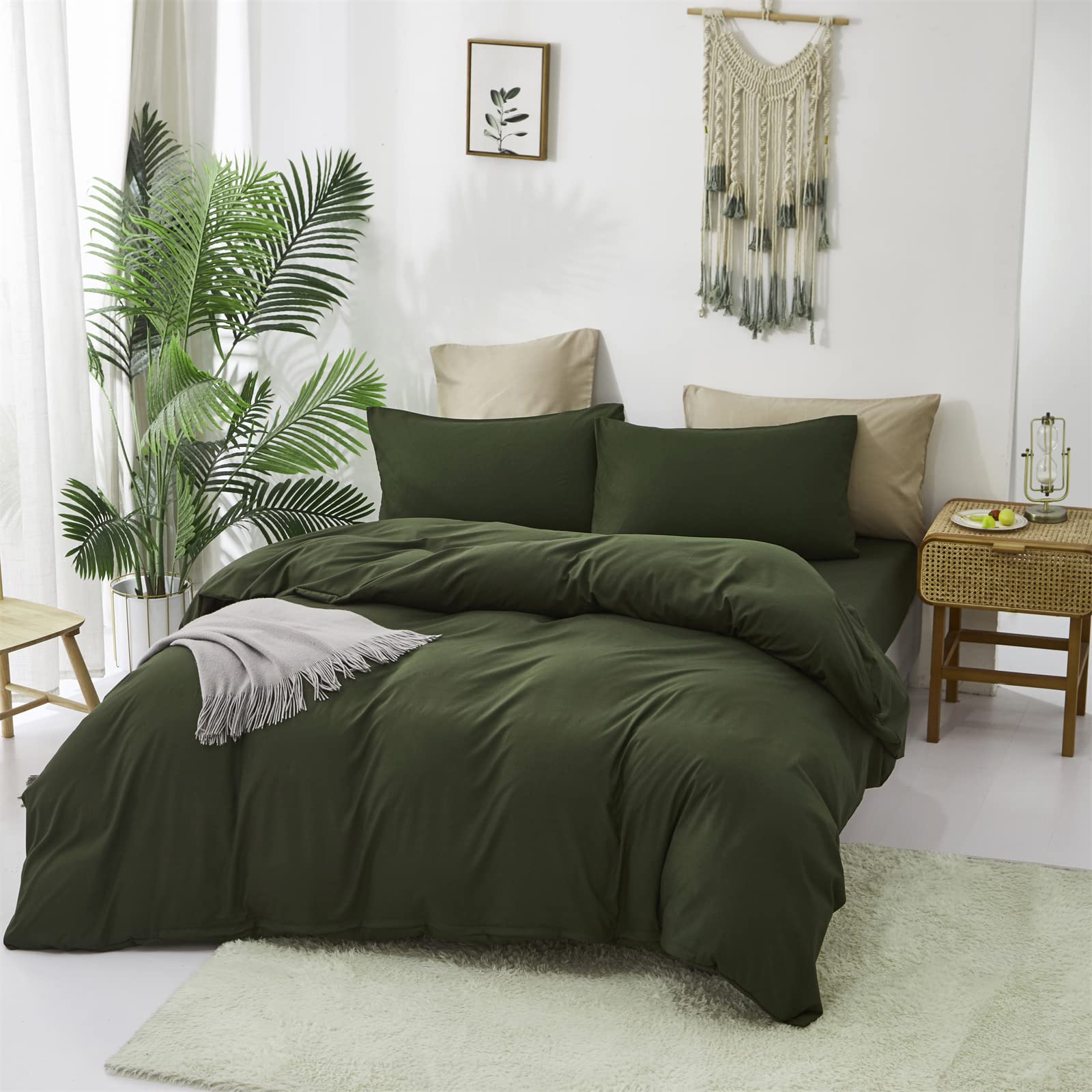 Army Green King Comforter Set - 3 Piece Breathable Cotton Bedding Set with Olive Green Solid Blanket & Quilt | Modern Hunter Green Bedspread for Men | Perfect for Master Bedroom, Guest Room & Dorm Decor