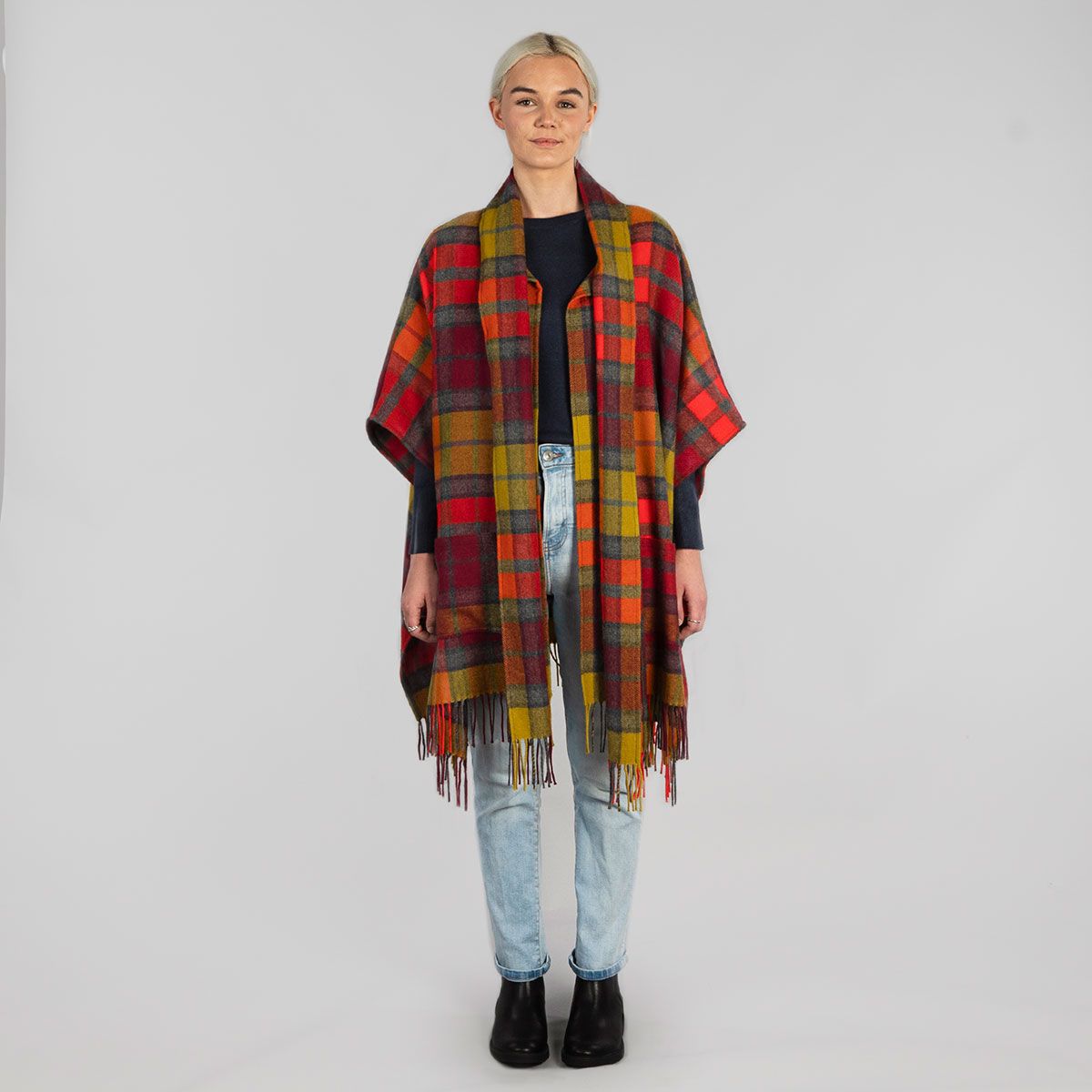 Robyn Buchanan Berry Tartan Lambswool Jacket for Women - Vintage Plaid Wool Coat - Winter Warm Outerwear for Casual Outings & Holiday Parties