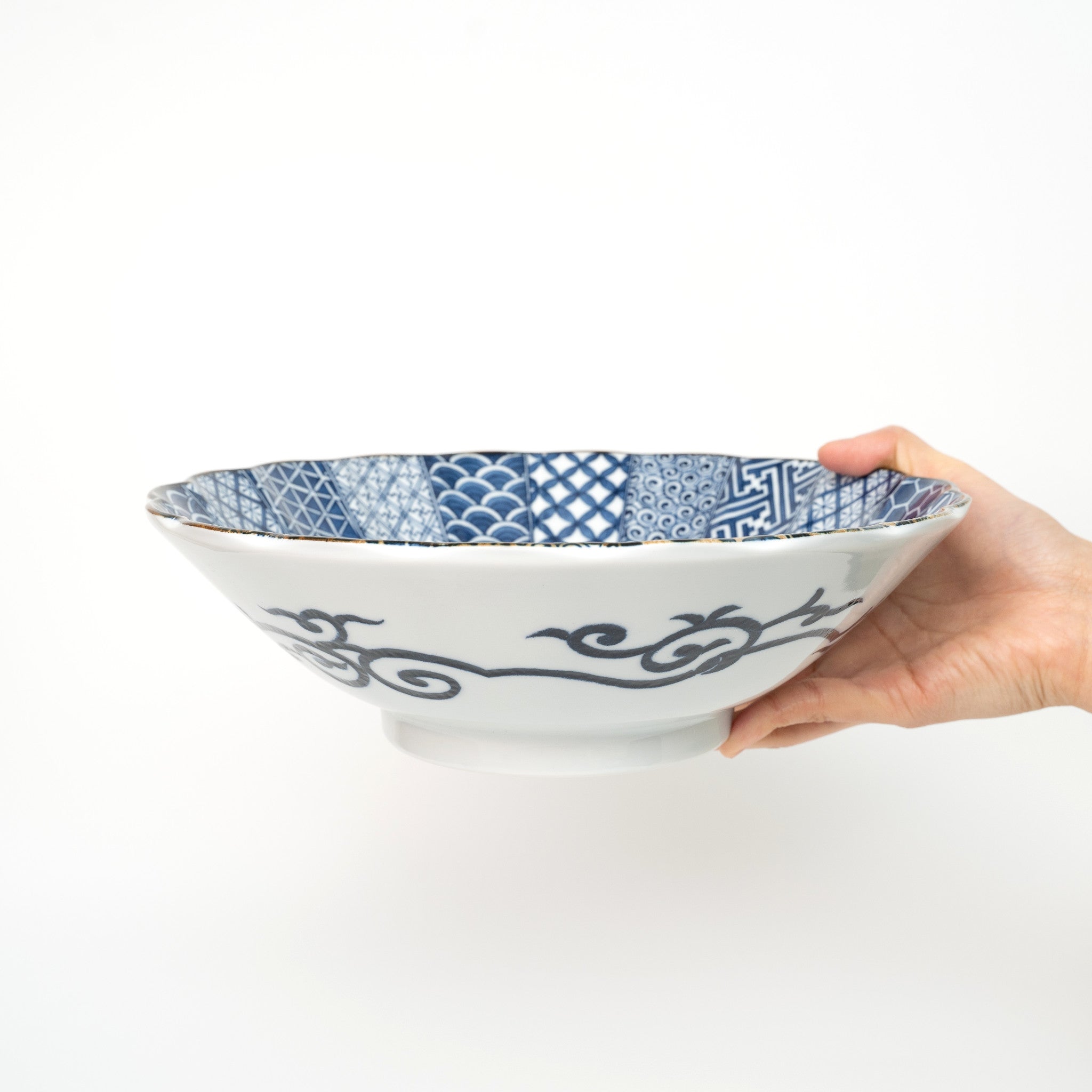 Sometsuke Large Bowl 25cm - Handcrafted Japanese Ceramic Serving Bowl for Soups, Salads & Noodles | Perfect for Family Dinners & Entertaining