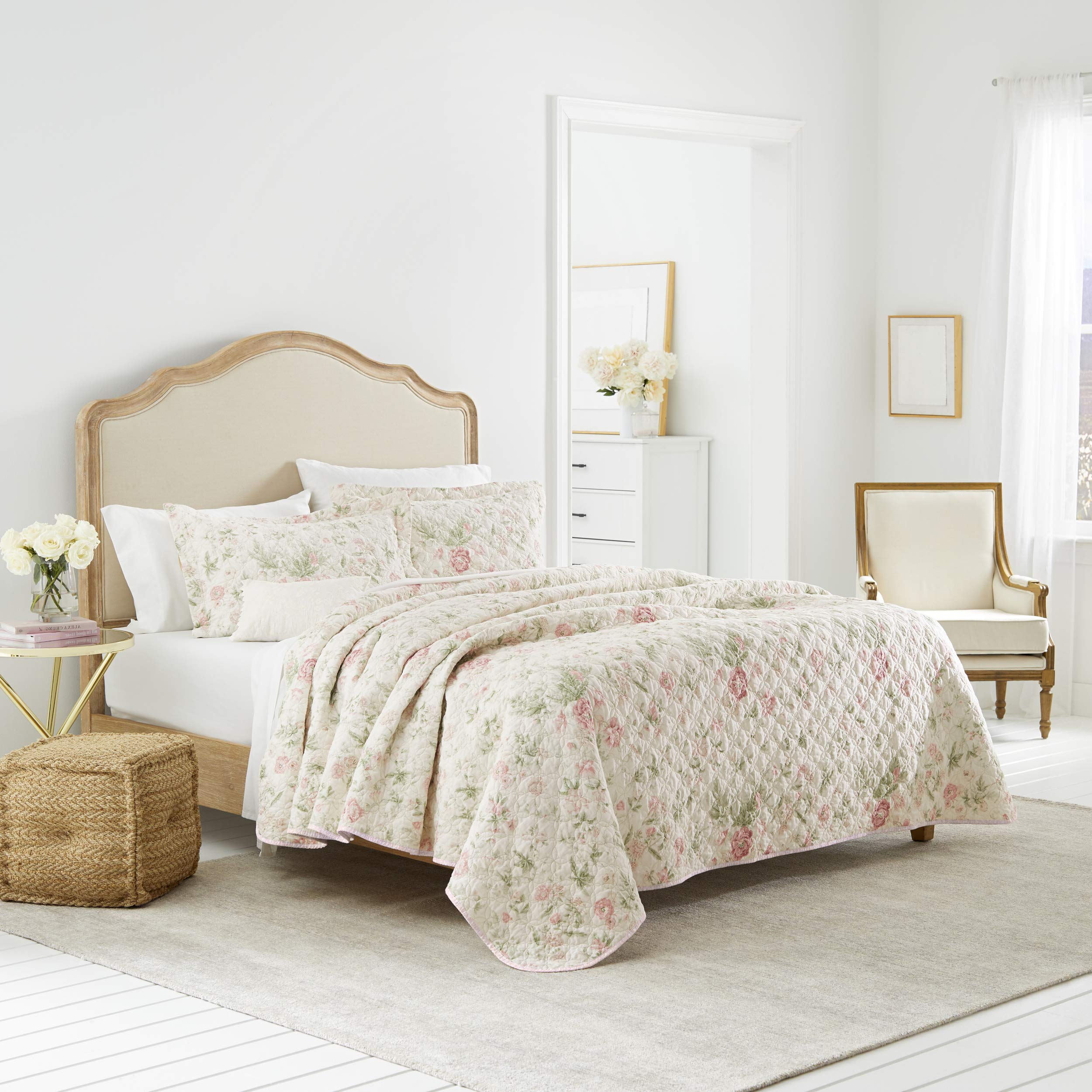 Laura Ashley Queen Quilt Set - Reversible 100% Cotton Bedding with Matching Shams, Lightweight All-Season Comforter for Master Bedroom & Guest Room (Breezy Floral Pink/Green, Queen Size)