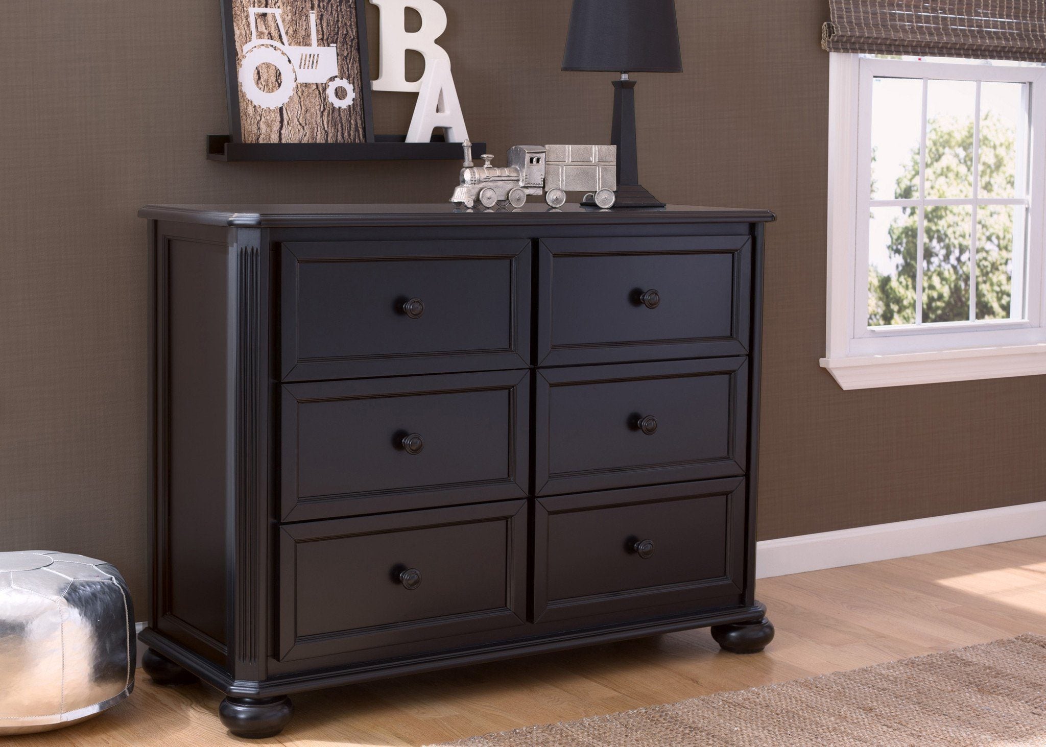 Peyton 6-Drawer Dresser for Bedroom - Solid Wood Chest of Drawers with Smooth Gliding, Spacious Storage Organizer for Clothes, Bedding & Accessories | Perfect for Master Bedroom, Guest Room & Nursery Organization