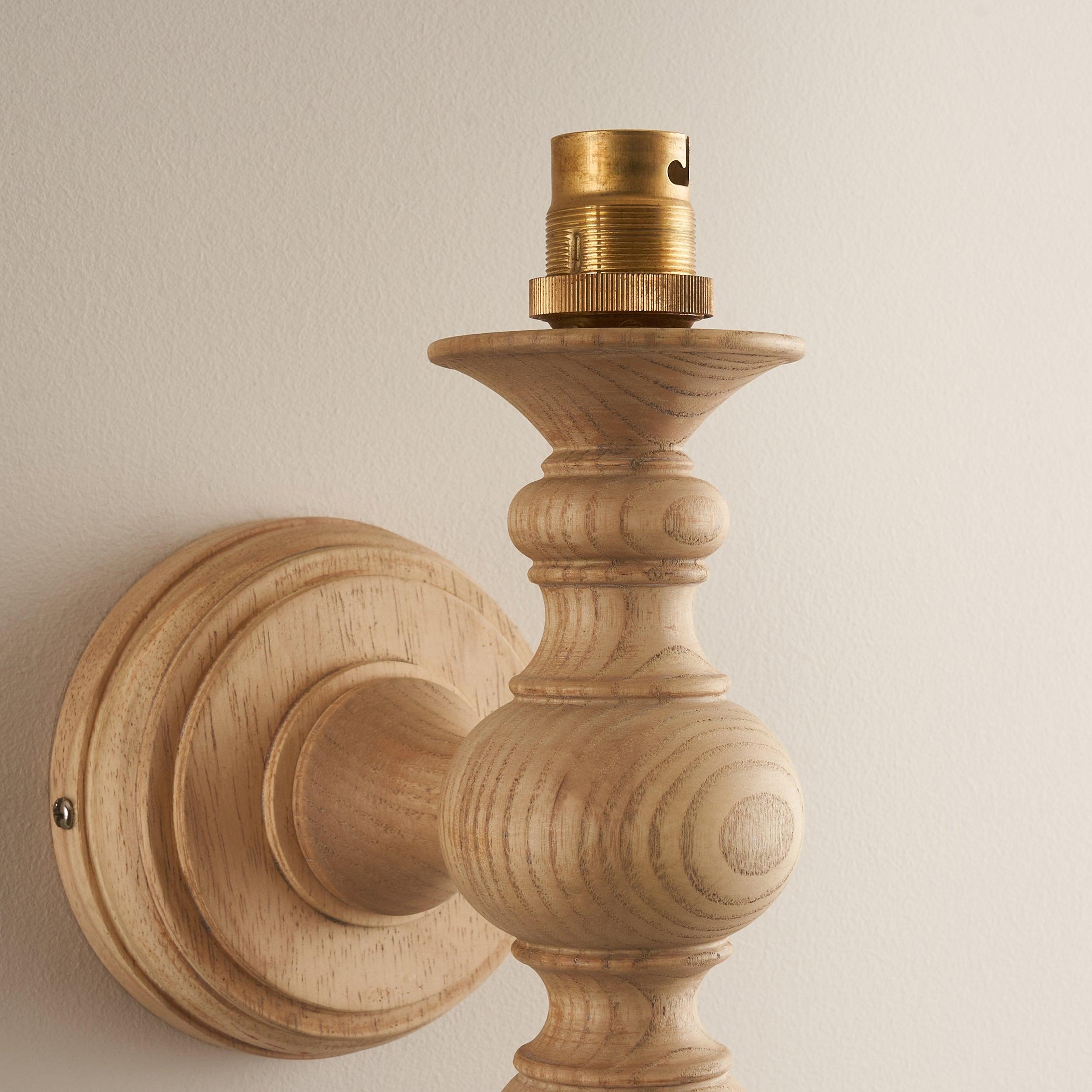 Bibury 20cm Wooden Wall Light with Leaf Design & Peachy Keen Shade - Perfect for Bedroom, Living Room, and Hallway Decor
